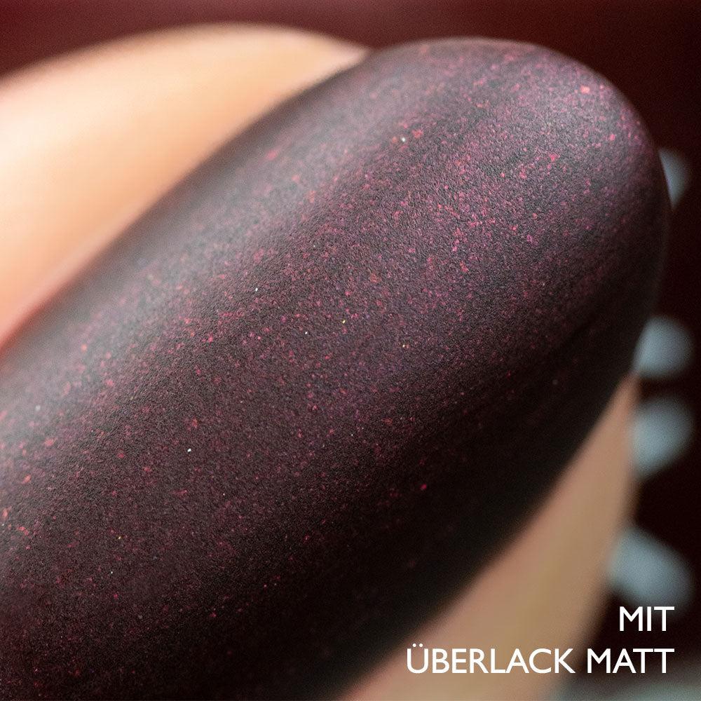 herzlack-herzblut-veganer-nagellack-dunkelrot-schimmer-frost-11ml image 4