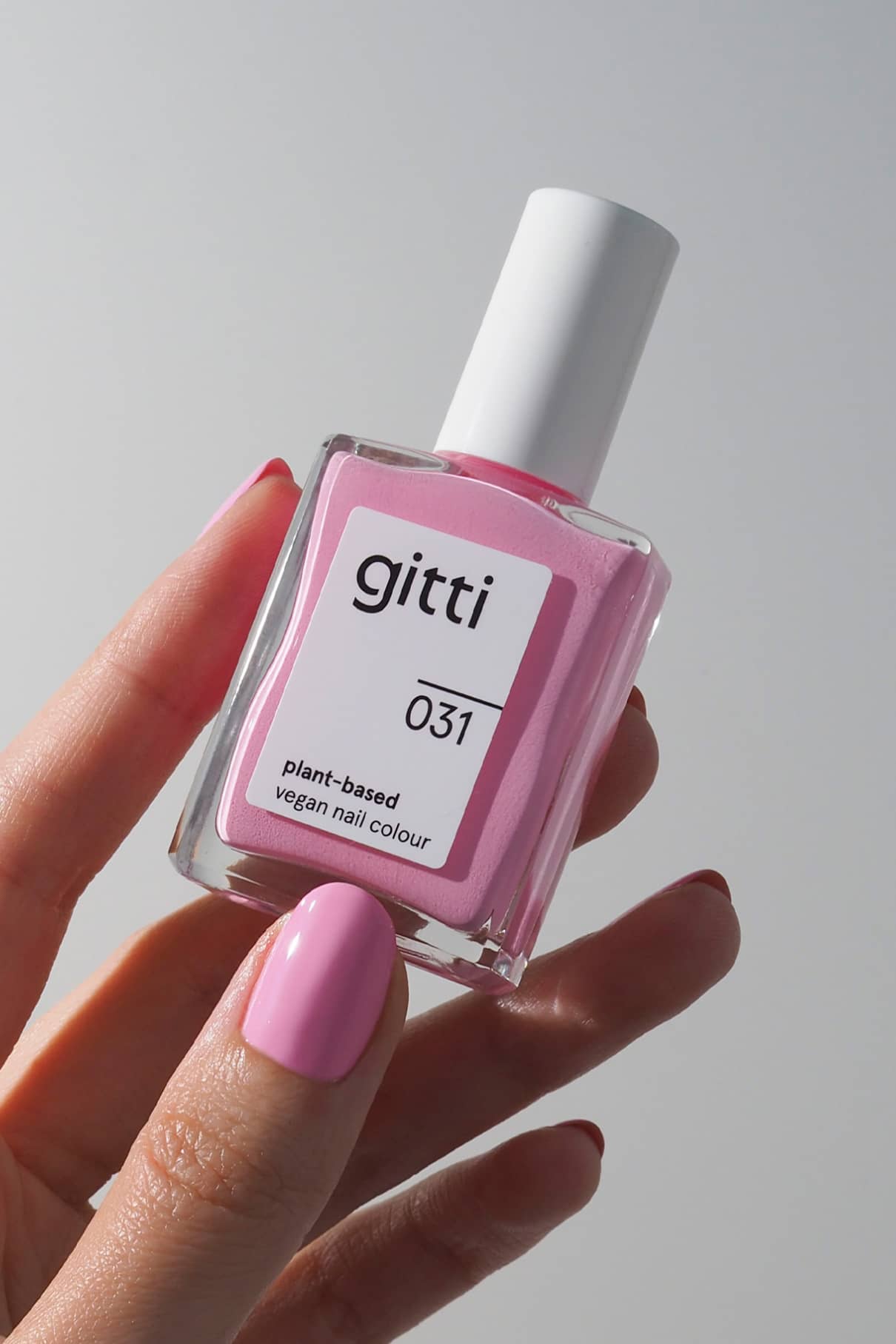 gitti-no-031-plant-based-nagellack-strahlendes-pastellrosa-retro image 5