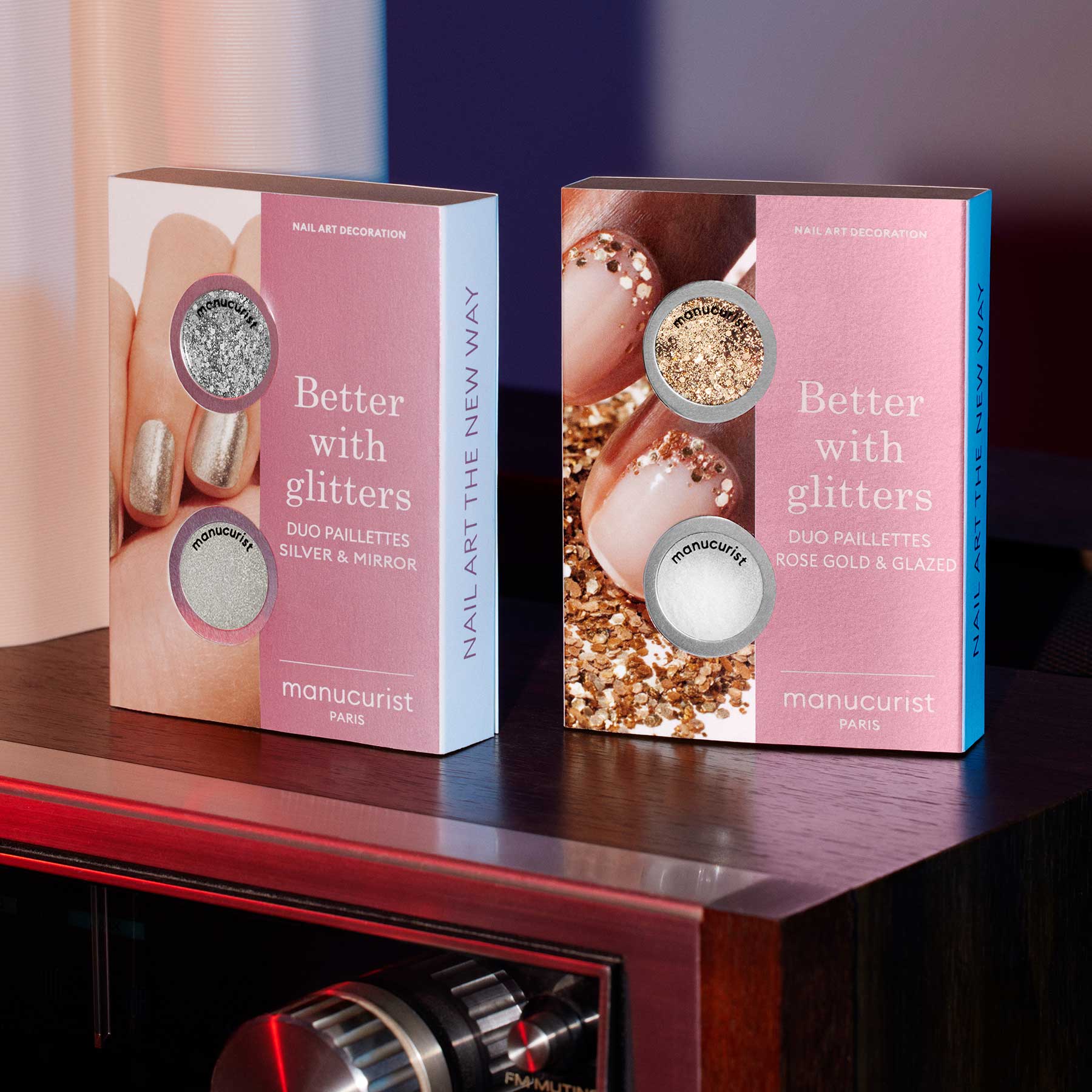 manucurist-duo-rose-gold-pailletten-effektpuder-glazed-green-nagel-set image 8
