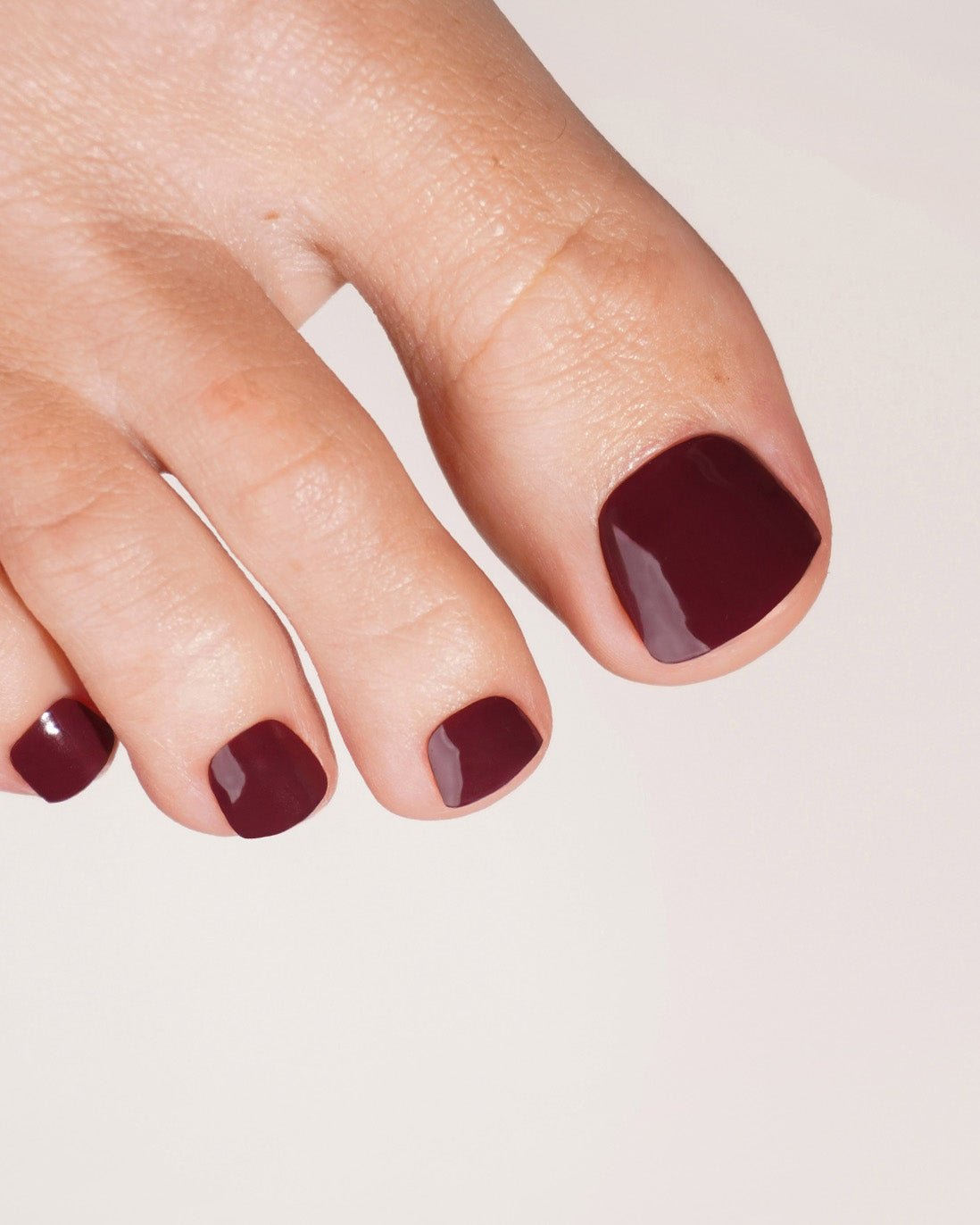 doonails-plum-purple-mani-pedi-set-uv-gel-strips image 4