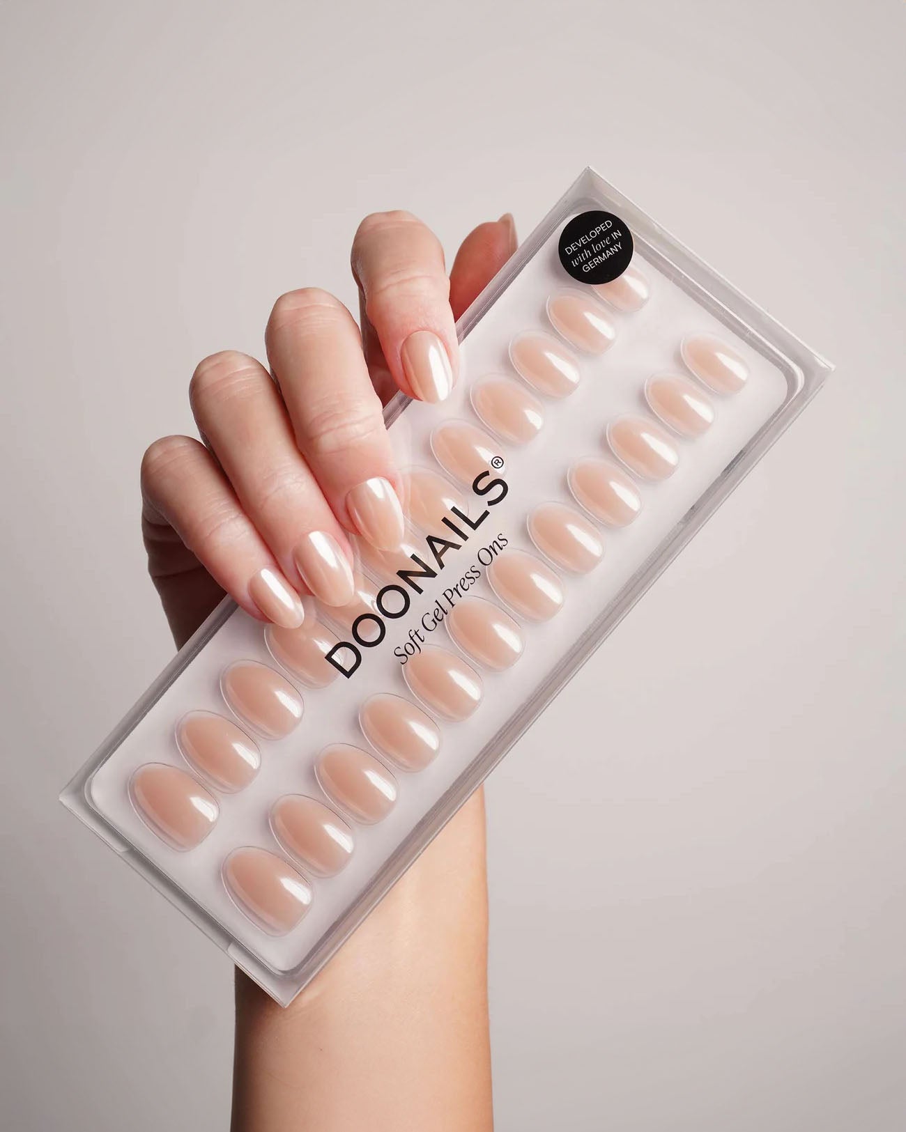 doonails-prosecco-short-round-soft-gel-press-ons-chrome-finish image 3