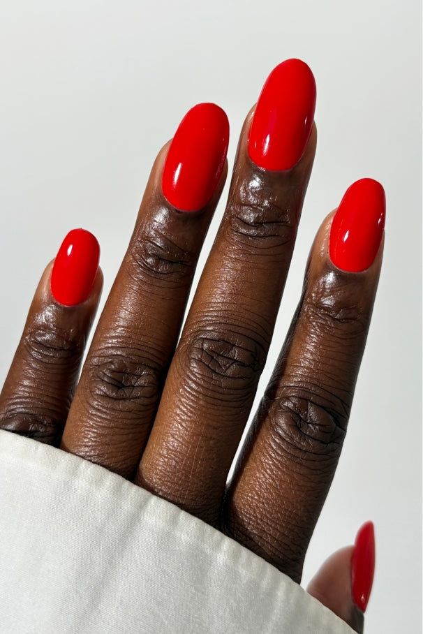 gitti-no-033-plant-based-nagellack-intensives-tomatenrot image 5