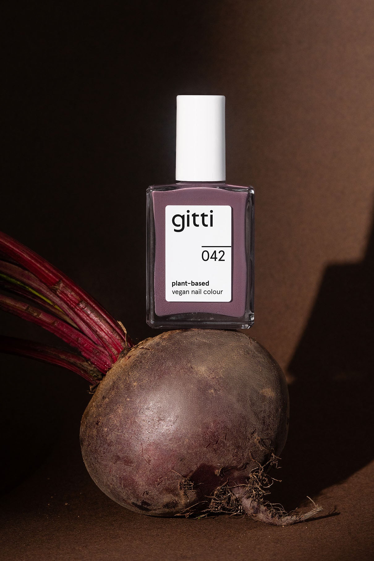 gitti-no-042-plant-based-nagellack-grau-violett-rauchig image 7