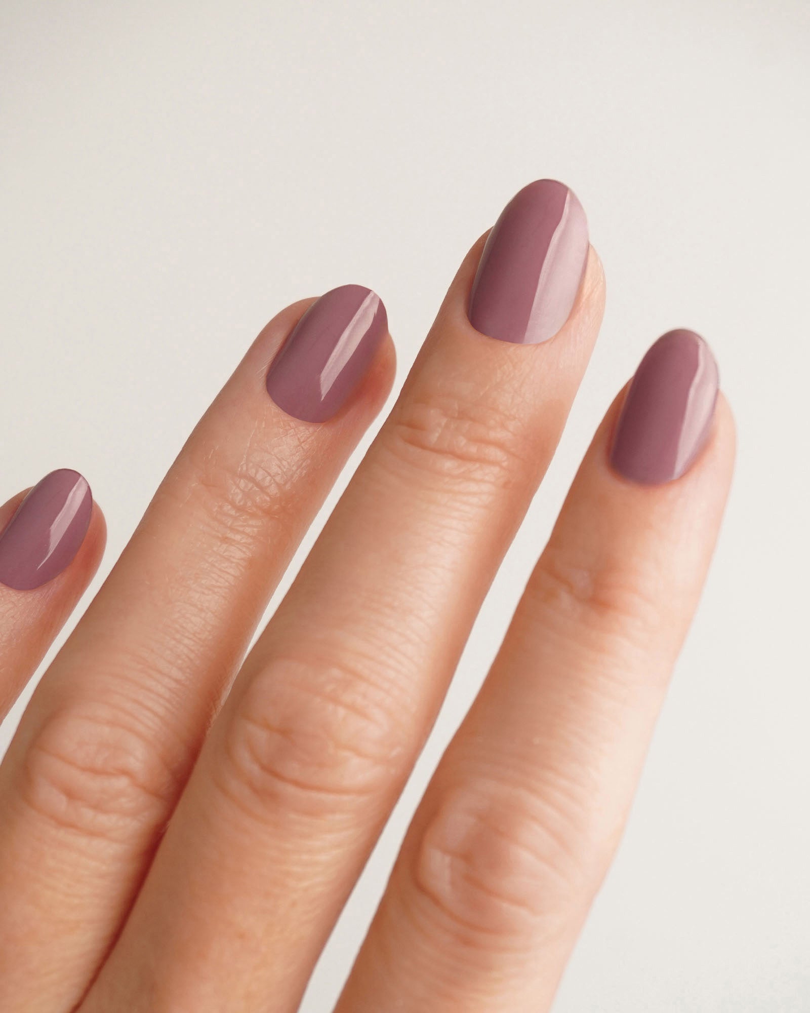 doonails-silent-night-mauve-mani-pedi-set-uv-gel-strips image 3