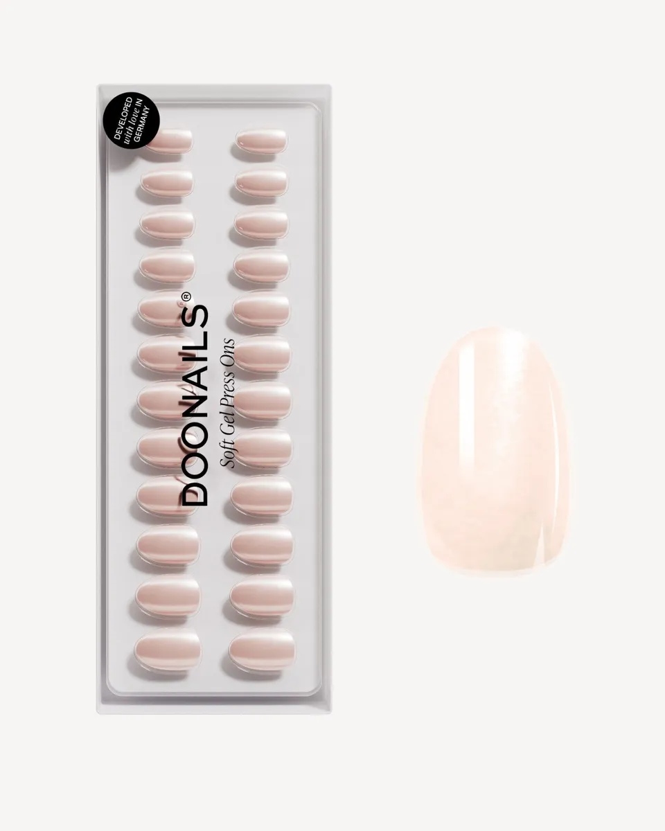 doonails-prosecco-short-round-soft-gel-press-ons-chrome-finish image 1