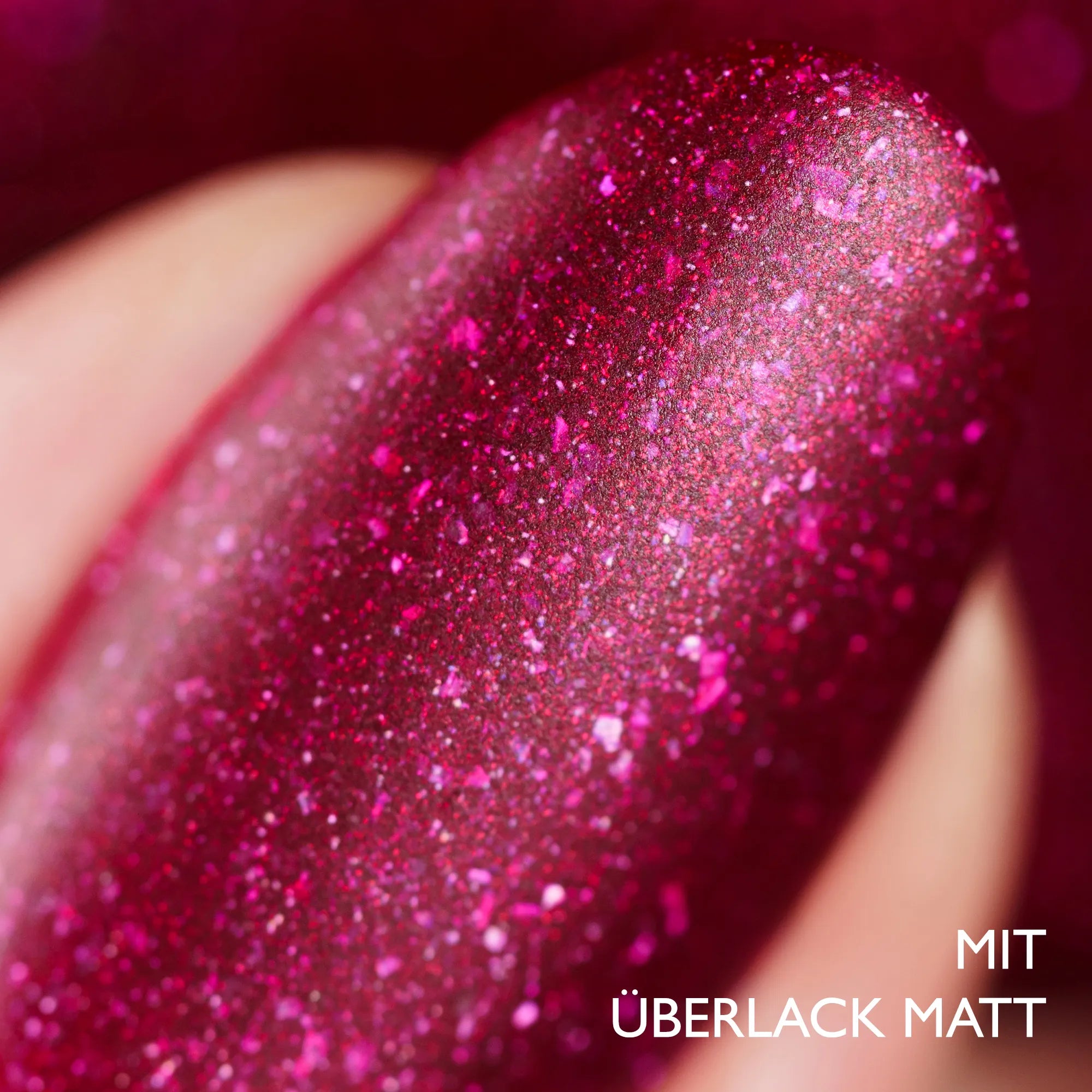 herzlack-funkelbeere-veganer-nagellack-beere-holo-schimmer-11ml image 5