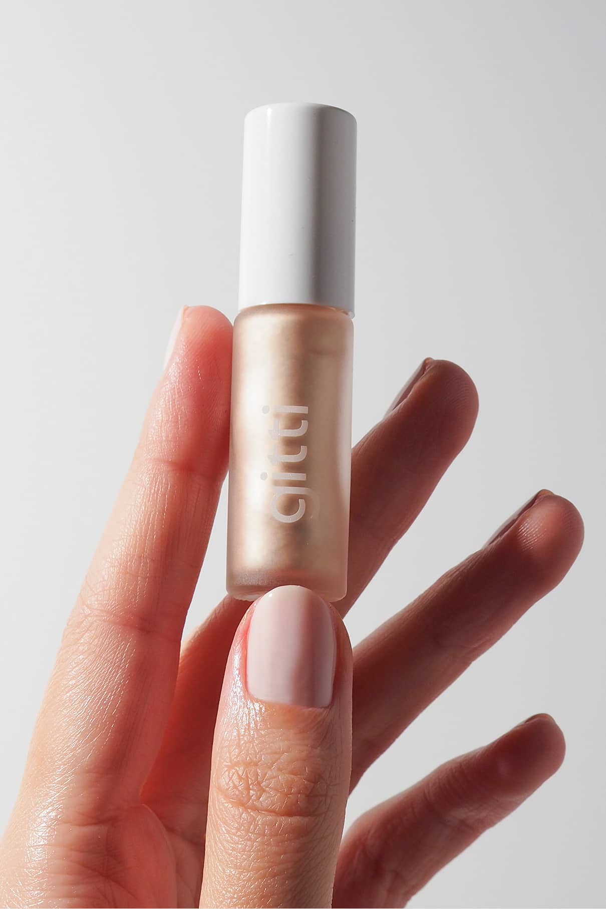gitti-halo-eyes-no-03-eyeshadow-champagner-beige image 2