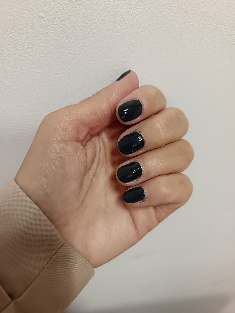 Farbe top, Halt mittel