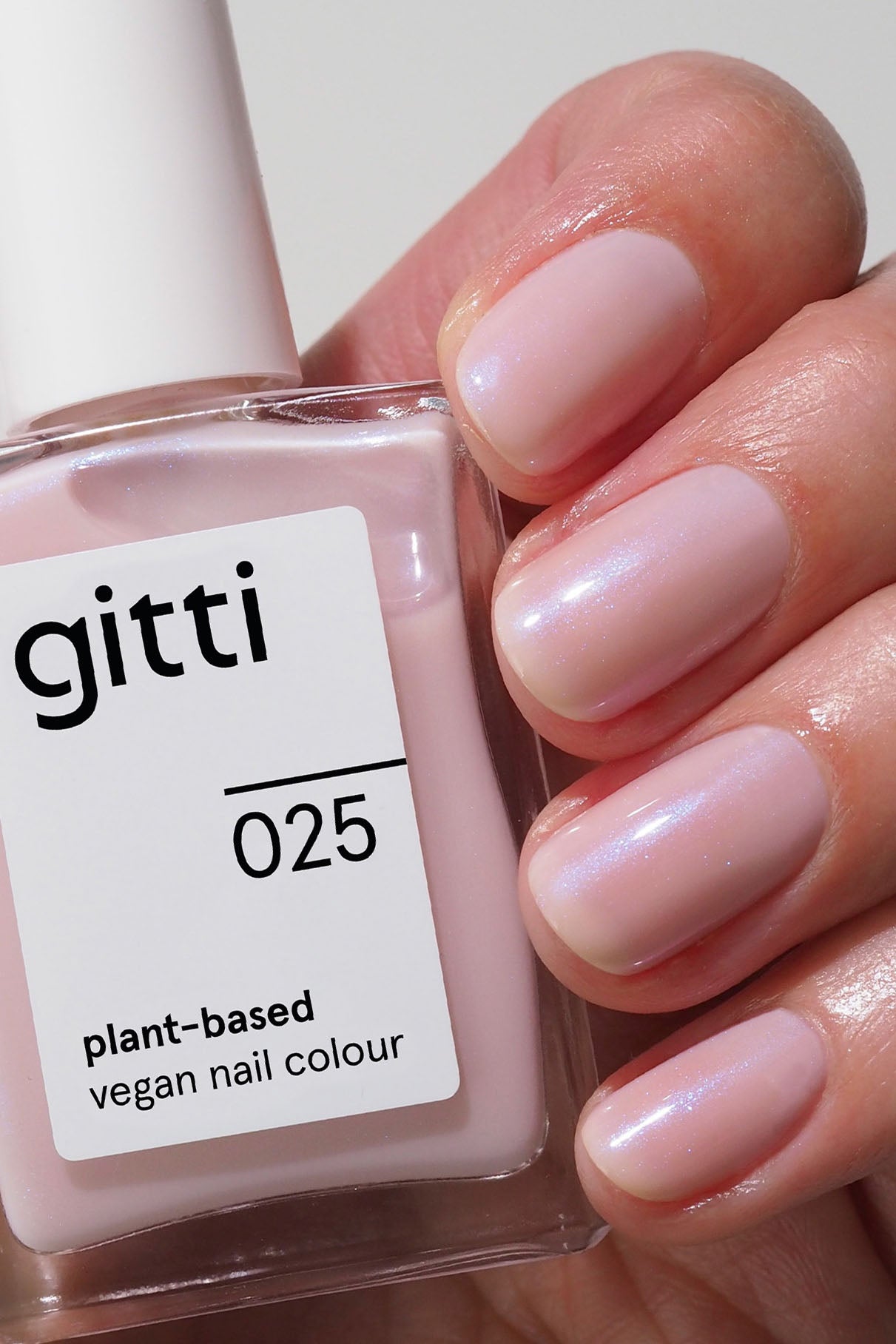 gitti-no-025-blushing-pink-plant-based-nagellack-halbtransparent-ros image 2