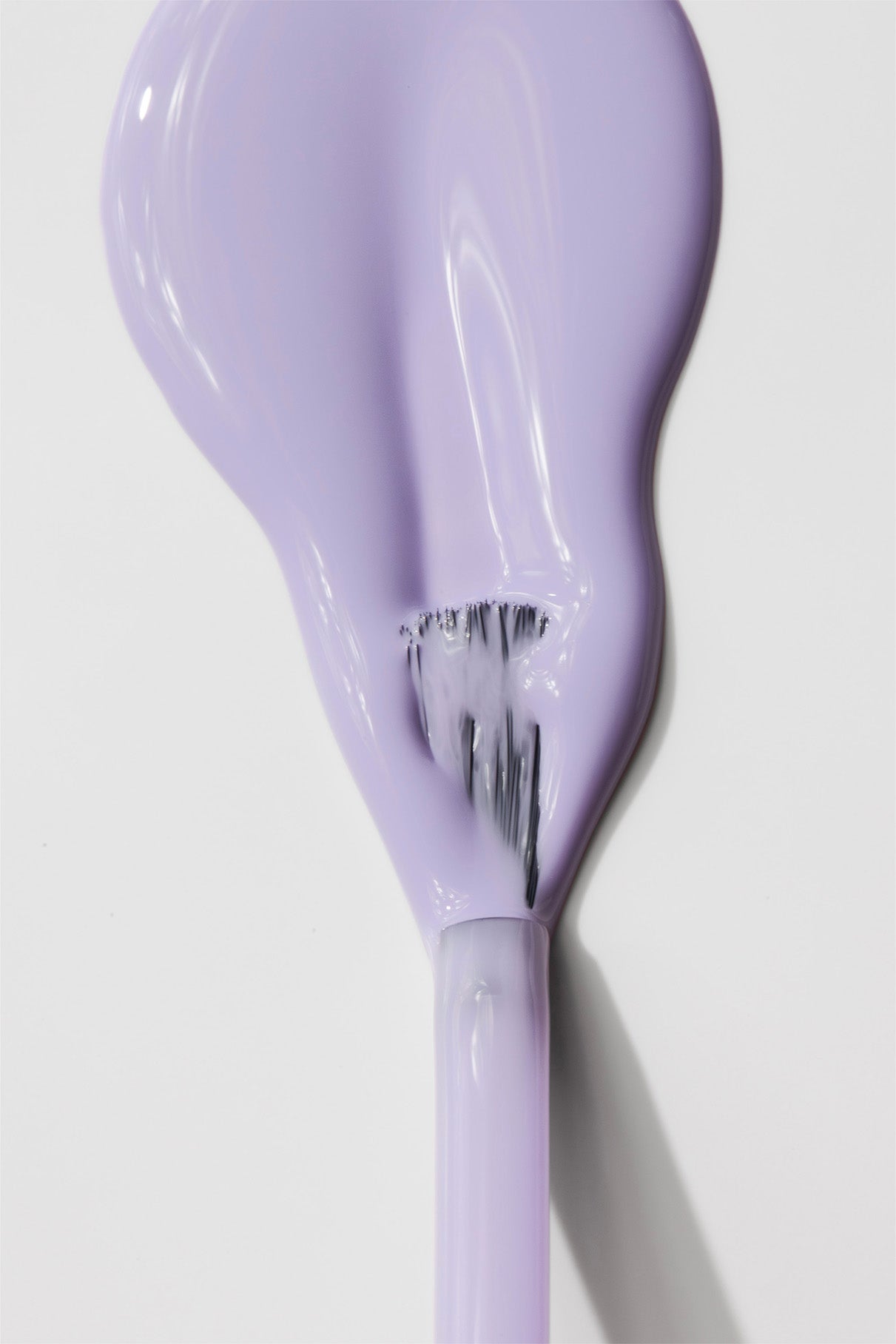 gitti-no-005-lavender-nights-plant-based-nagellack-lila-mit-erh-hter-deckkraft image 5