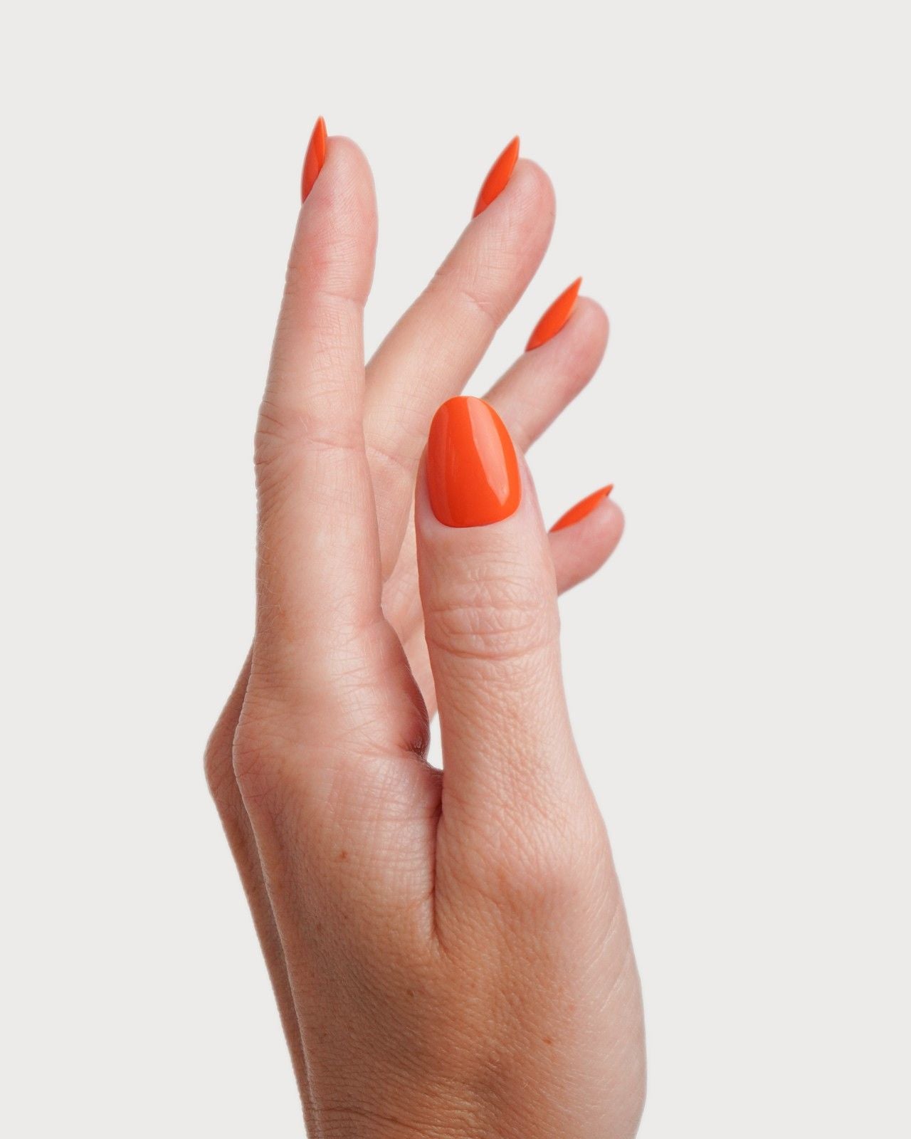 doonails-dolce-vita-short-round-soft-gel-press-ons-orange image 4