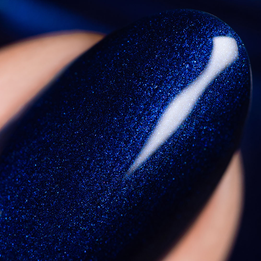 herzlack-royal-blau-veganer-nagellack-viva-las-vegas-schimmer image 4