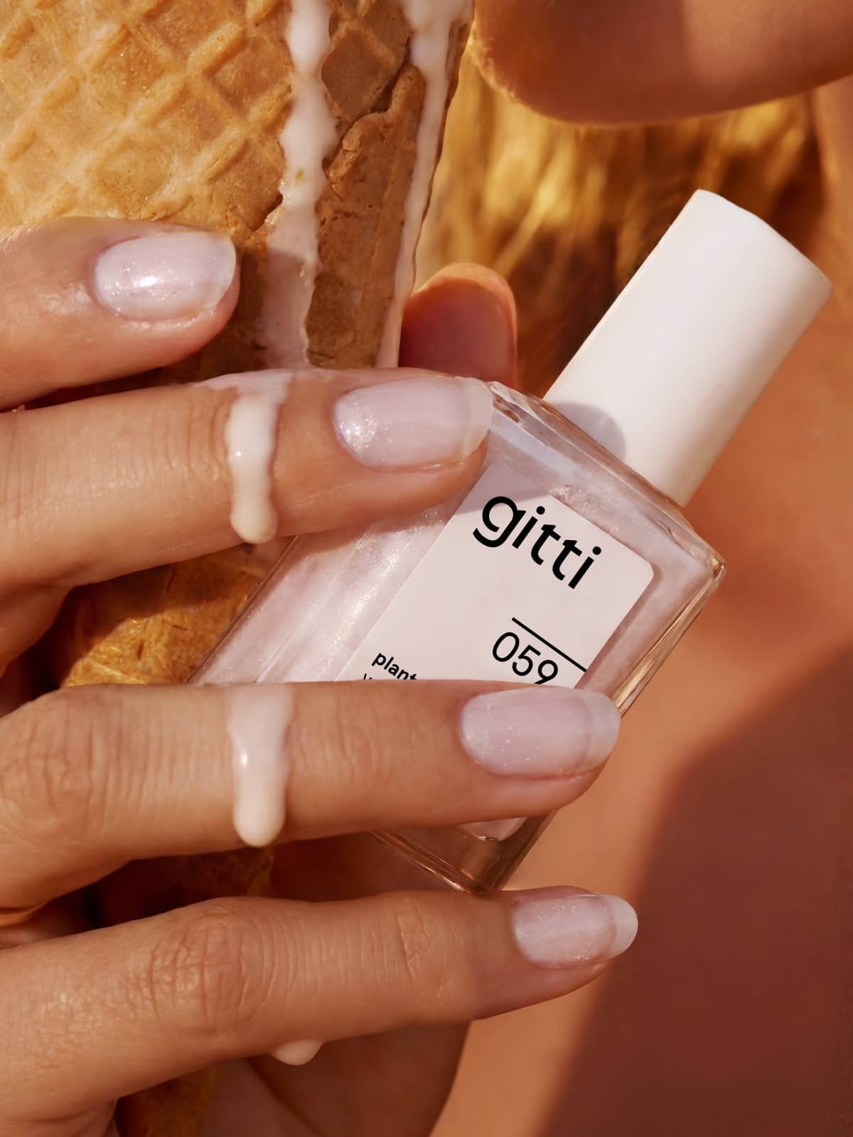 gitti-no-059-plant-based-nagellack-ros-schimmer image 5
