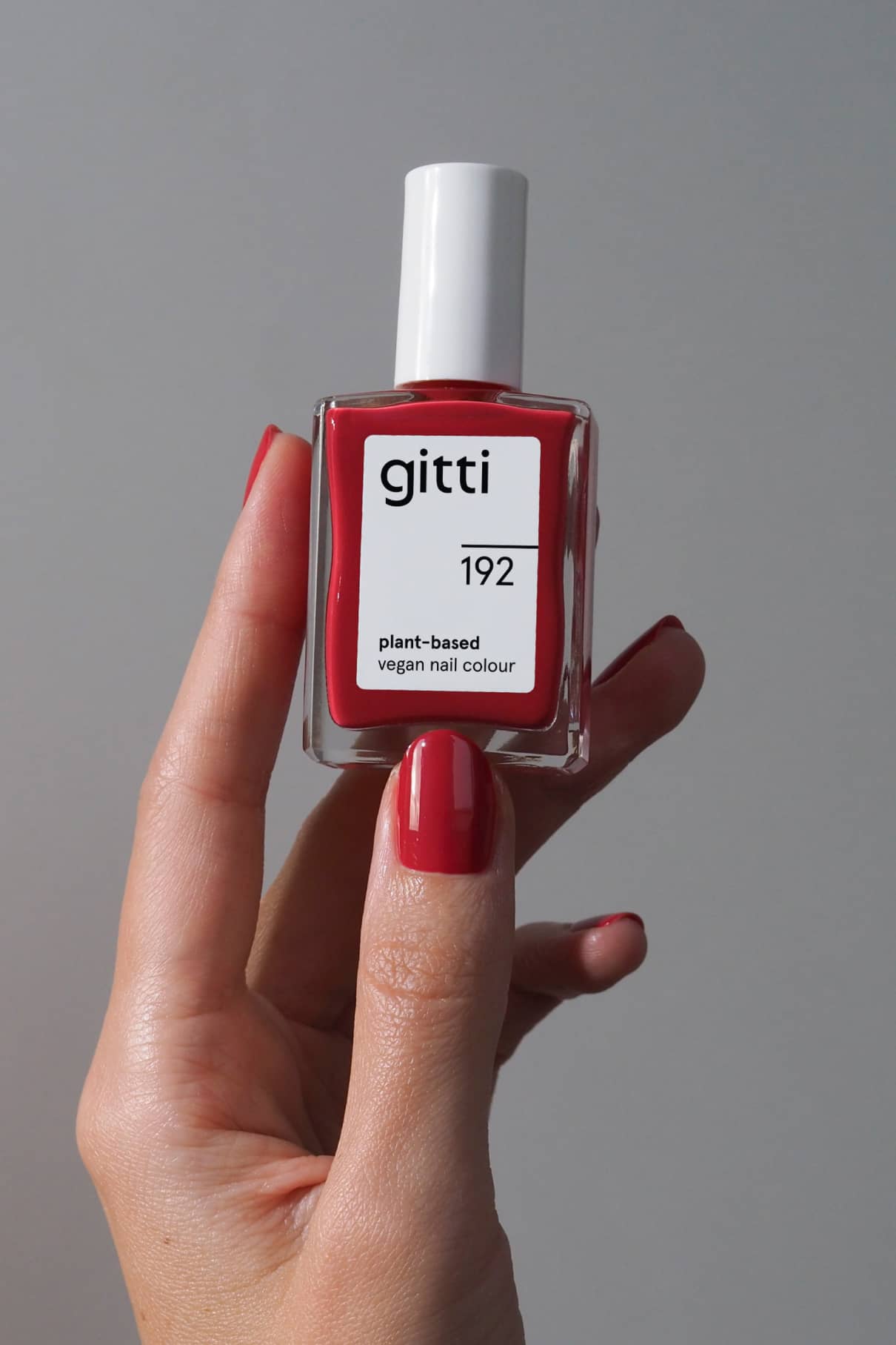 gitti-no-192-nagellack-leuchtendes-rot-pflanzenbasiert image 5