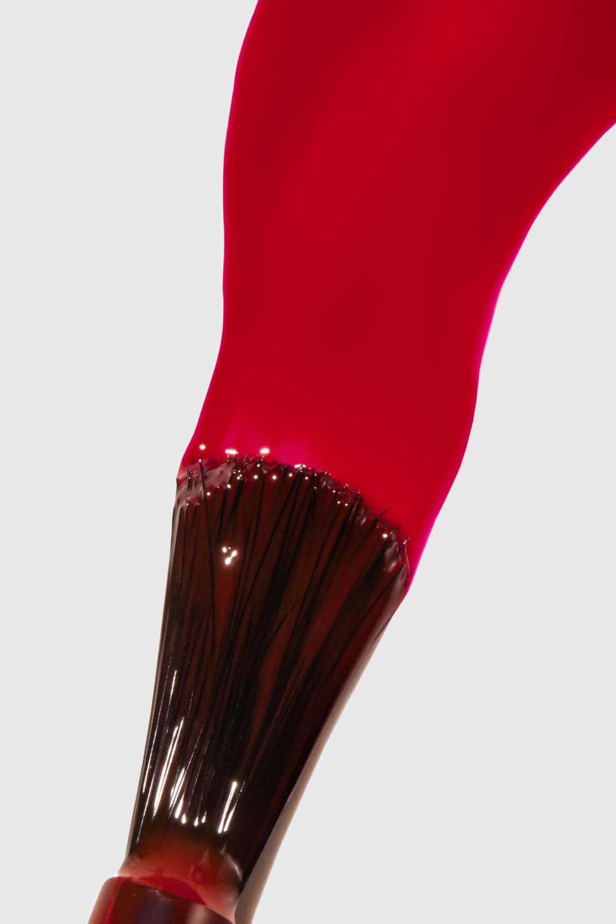 gitti-no-147-plant-based-nagellack-klassisches-rot image 4