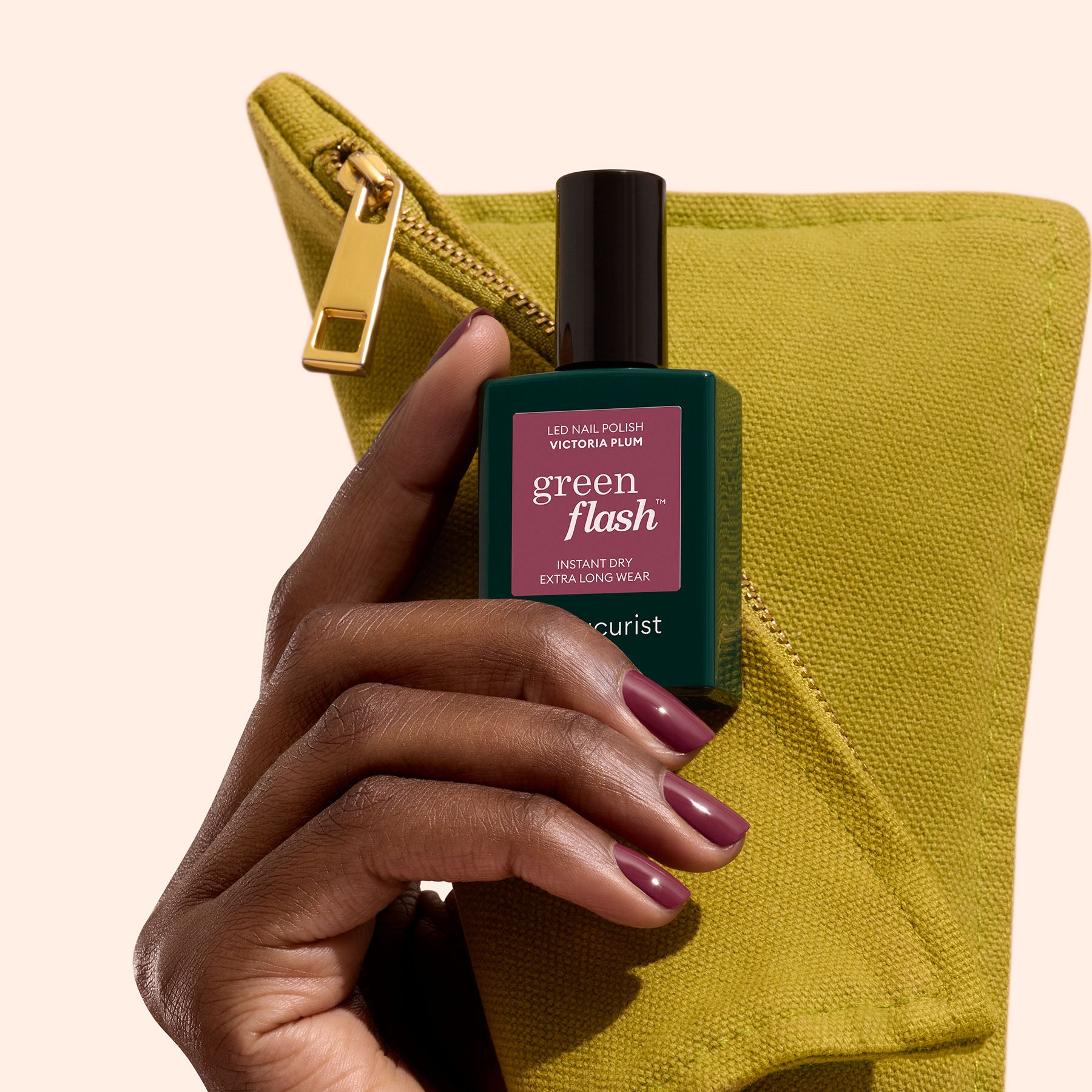 manucurist-green-flash-nagellack-victoria-plum image 4