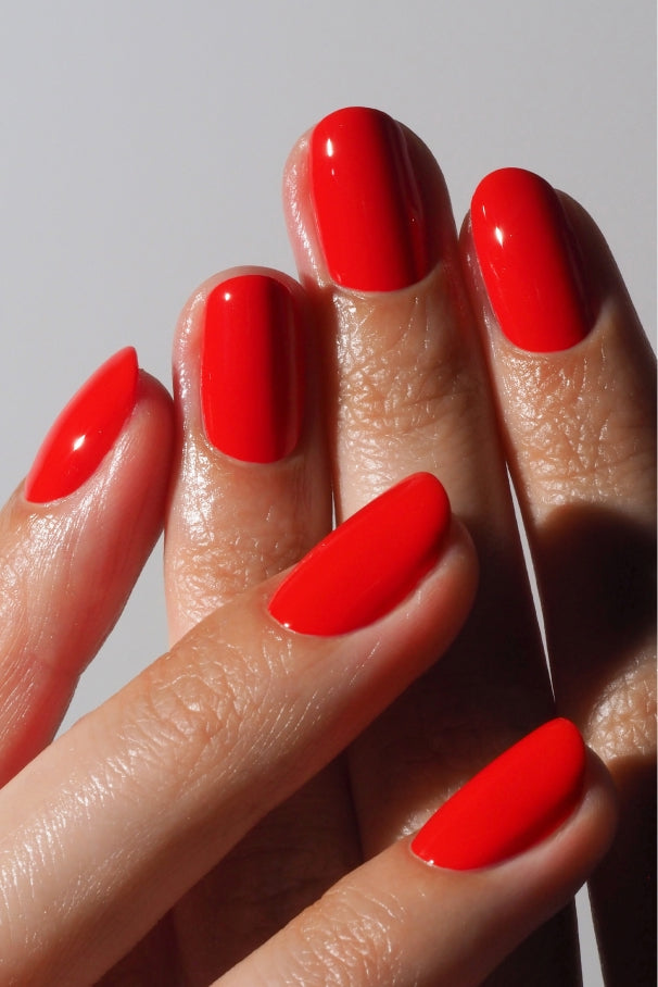 gitti-no-033-plant-based-nagellack-intensives-tomatenrot image 3