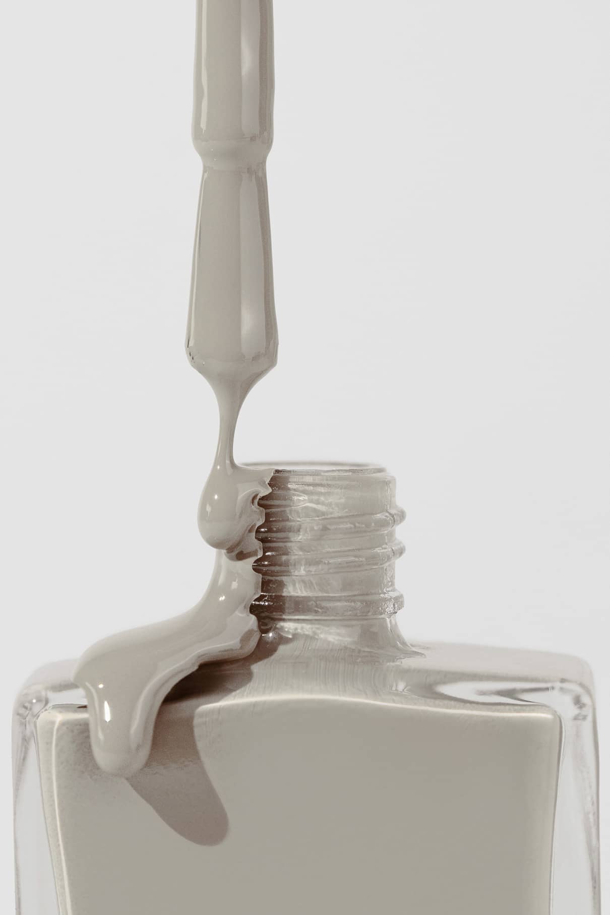 gitti-no-041-plant-based-nagellack-softes-taupe-mit-grauem-unterton image 5
