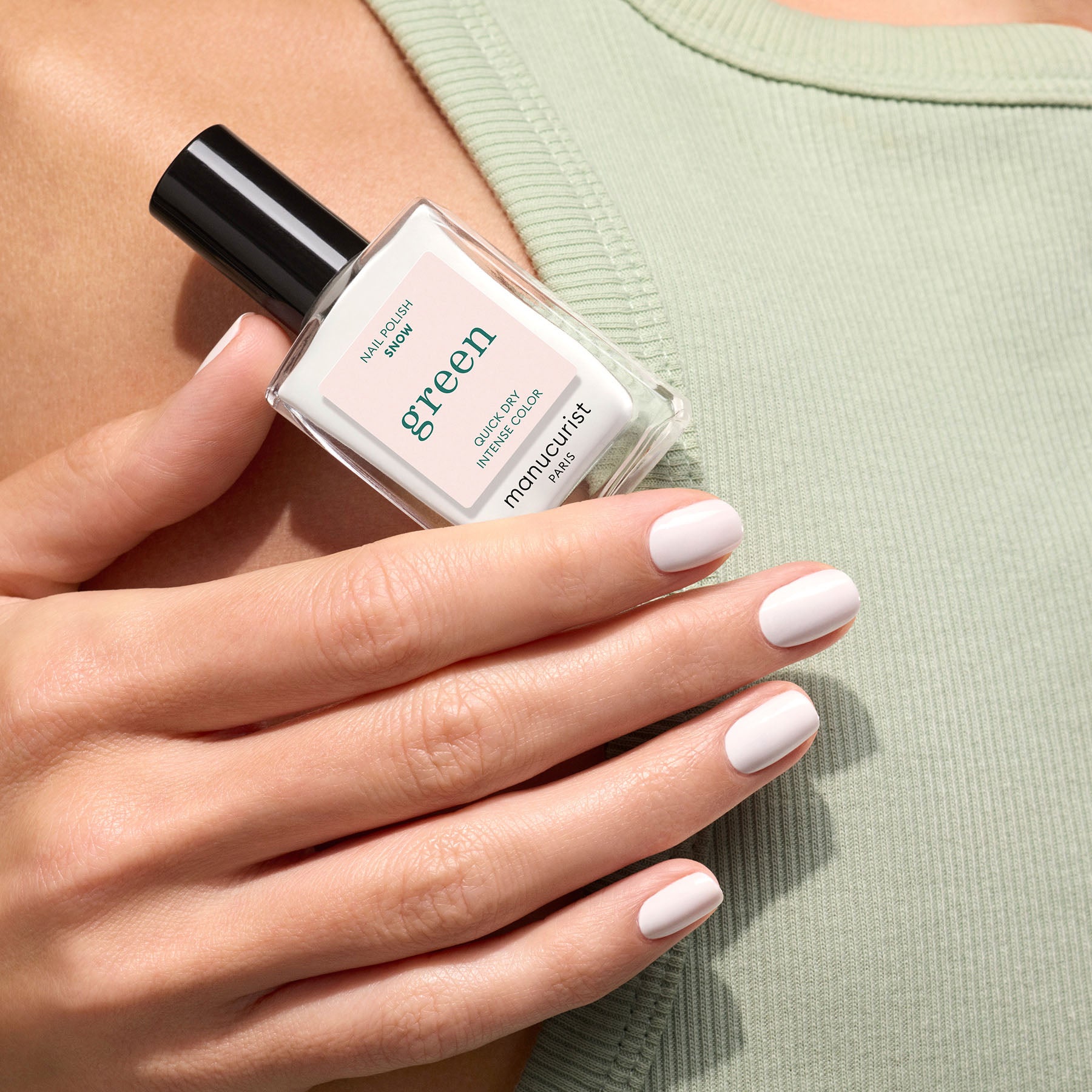 manucurist-green-snow-nagellack-reines-wei-cremig image 4