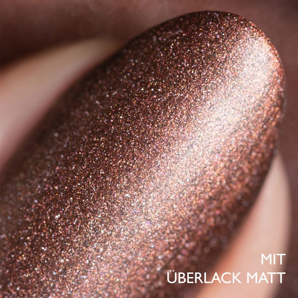 herzlack-schokoholic-veganer-nagellack-braun-mit-goldschimmer-und-holo-11ml image 5