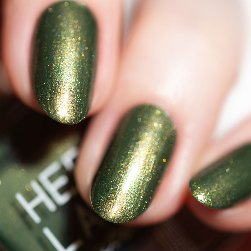 herzlack-unterm-mistelzweig-veganer-nagellack-gr-n-mit-gold-schimmer-aus-weihnac image 3