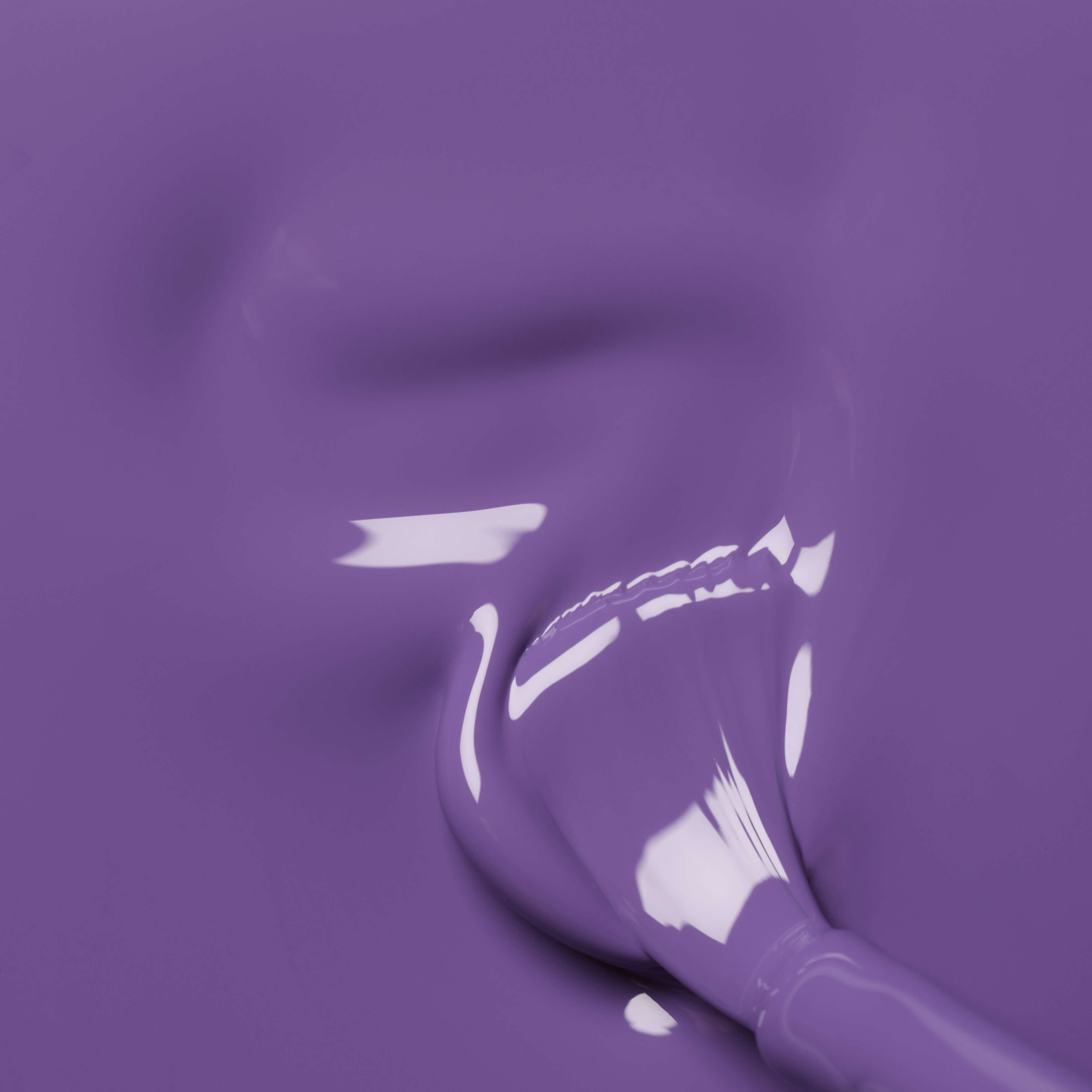 manucurist-green-flash-iris-semi-permanenter-nagellack-violett-mit-blau-untert-n image 3