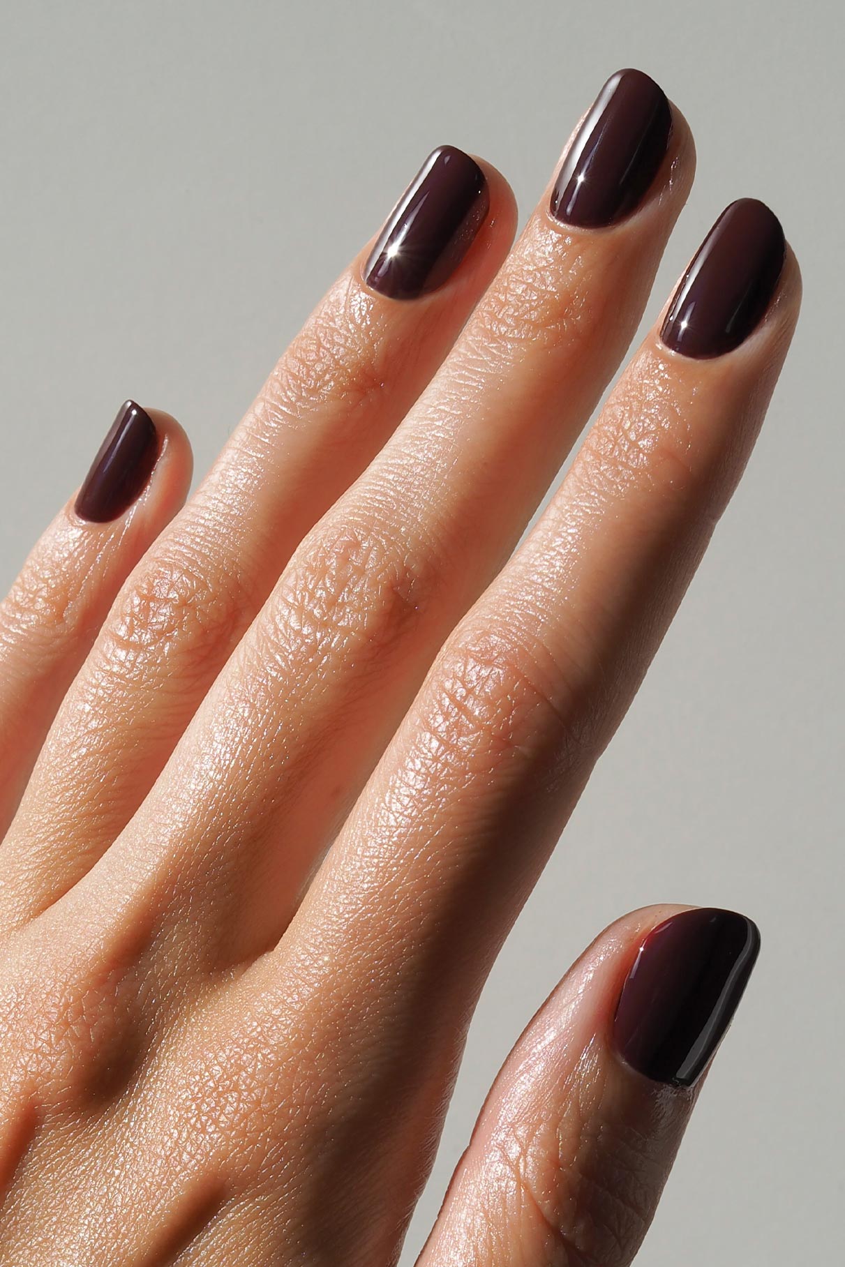 gitti-no-183-plant-based-nagellack-intensives-dunkles-beerenrot-violett image 4