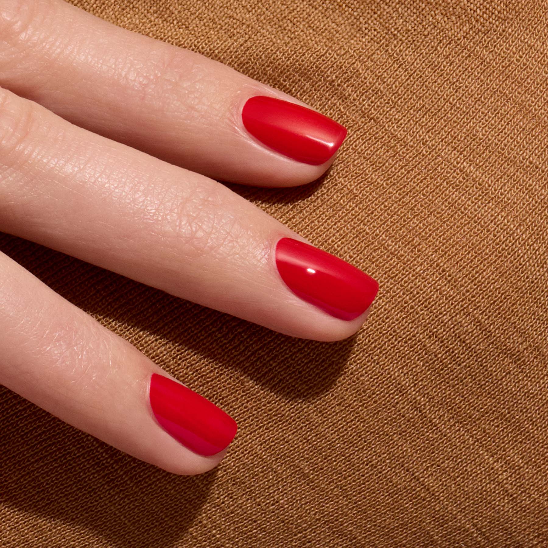 manucurist-green-flash-nagellack-poppy-red image 2