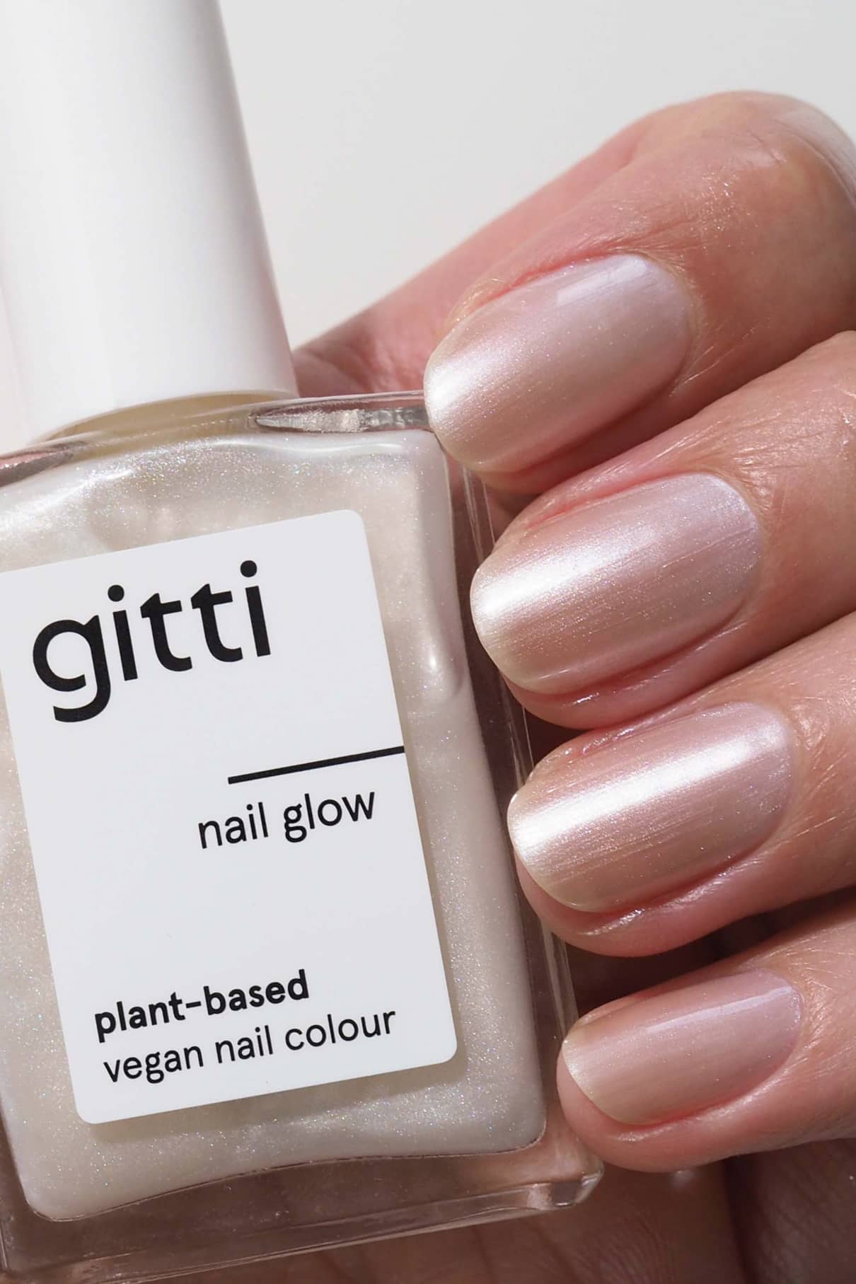 gitti-nail-glow-top-coat-chrome-effekt-berlack image 2