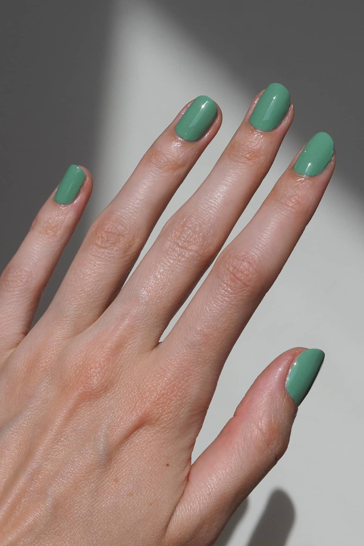 gitti-no-177-plant-based-nagellack-sanfter-jade-gr-nton image 3