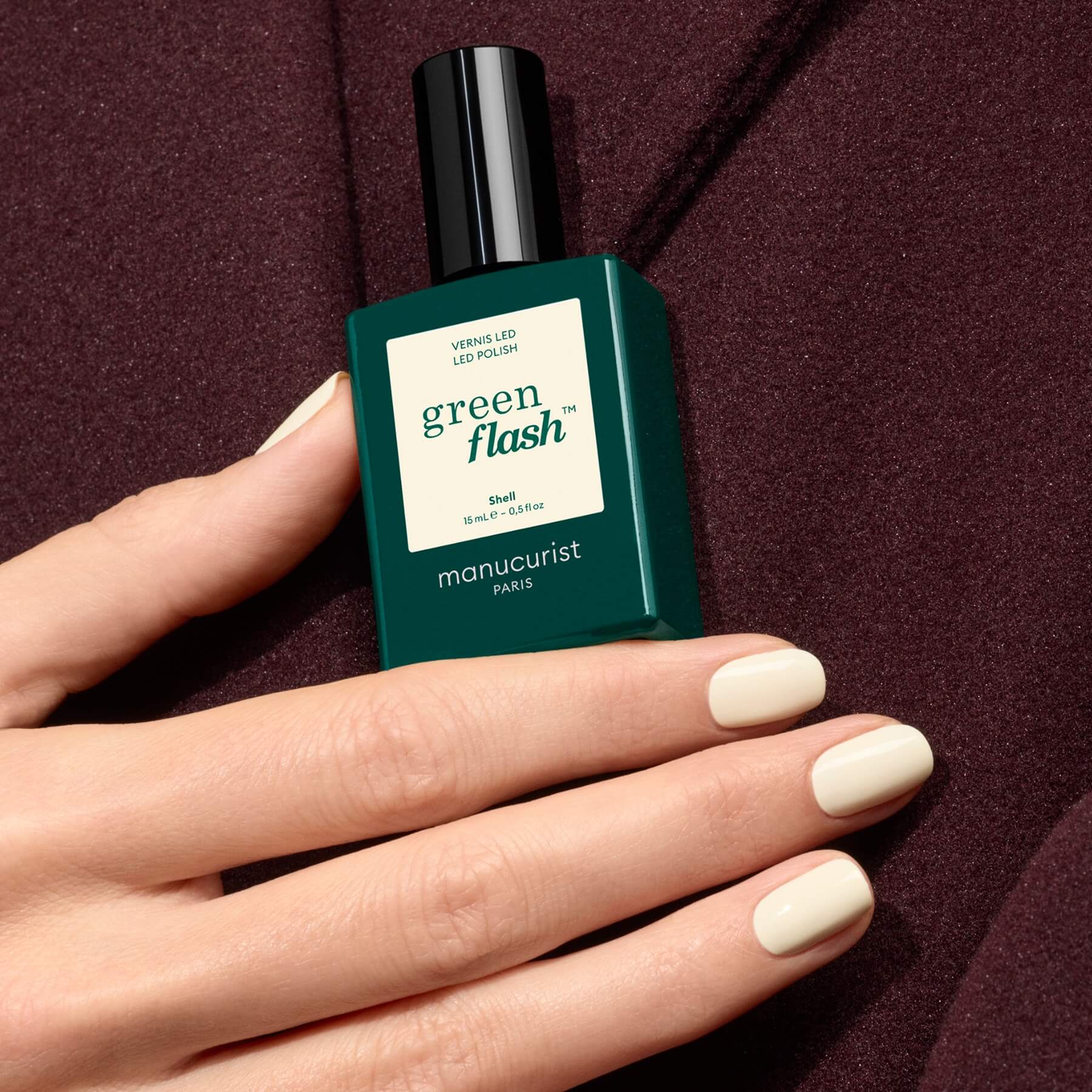 manucurist-green-flash-shell-semipermanenter-nagellack-gebrochenes-wei image 3