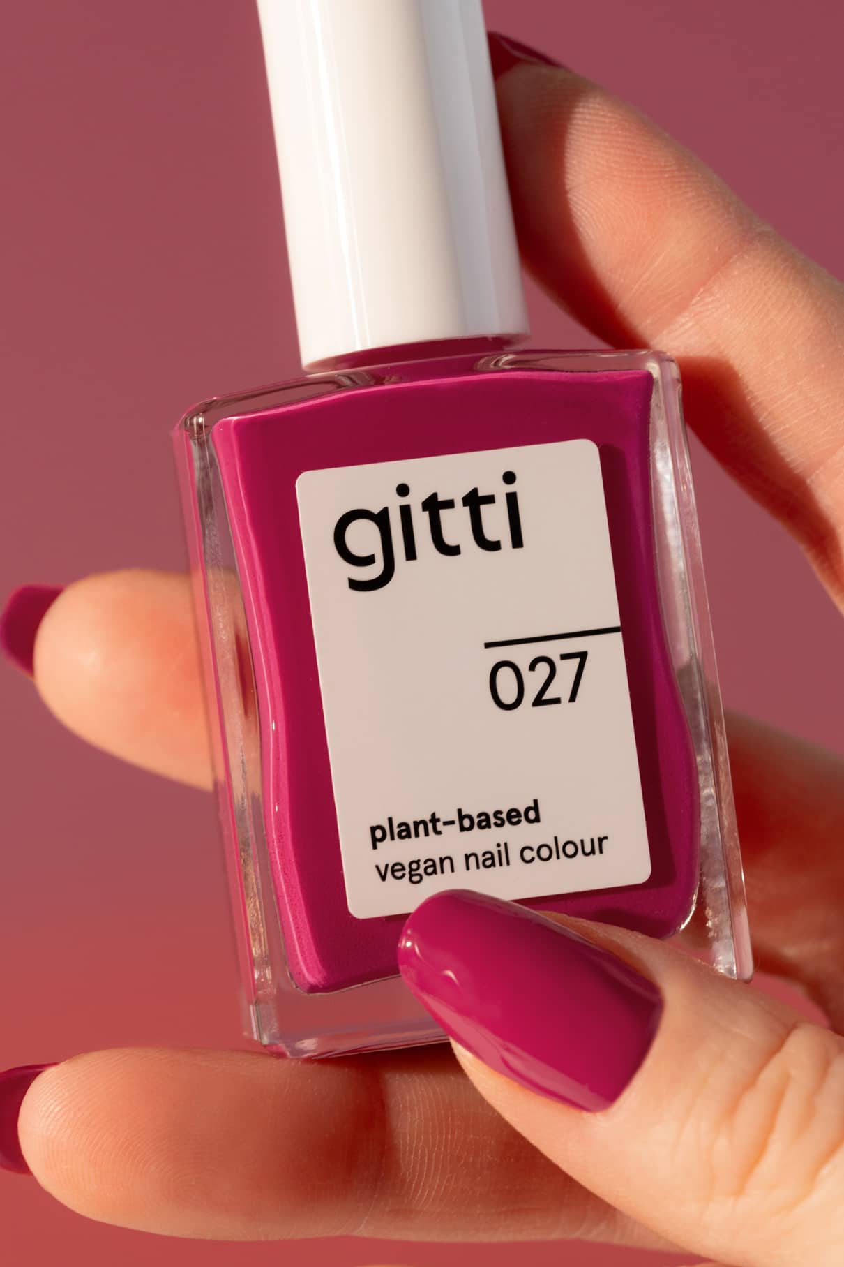 gitti-no-027-nagellack-leuchtendes-fuchsia-pink-plant-based image 5