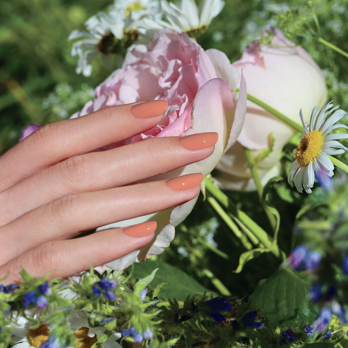 manucurist-green-peach-nagellack-pfirsichorange image 3