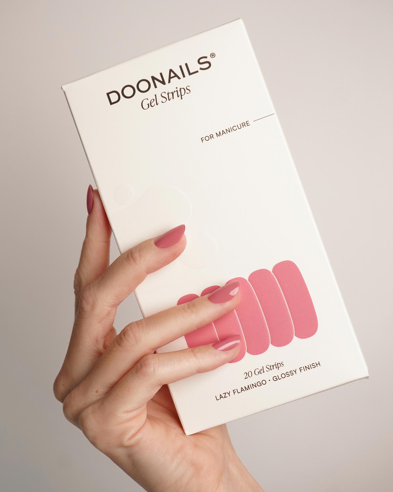 doonails-lazy-flamingo-uv-gel-strips image 3
