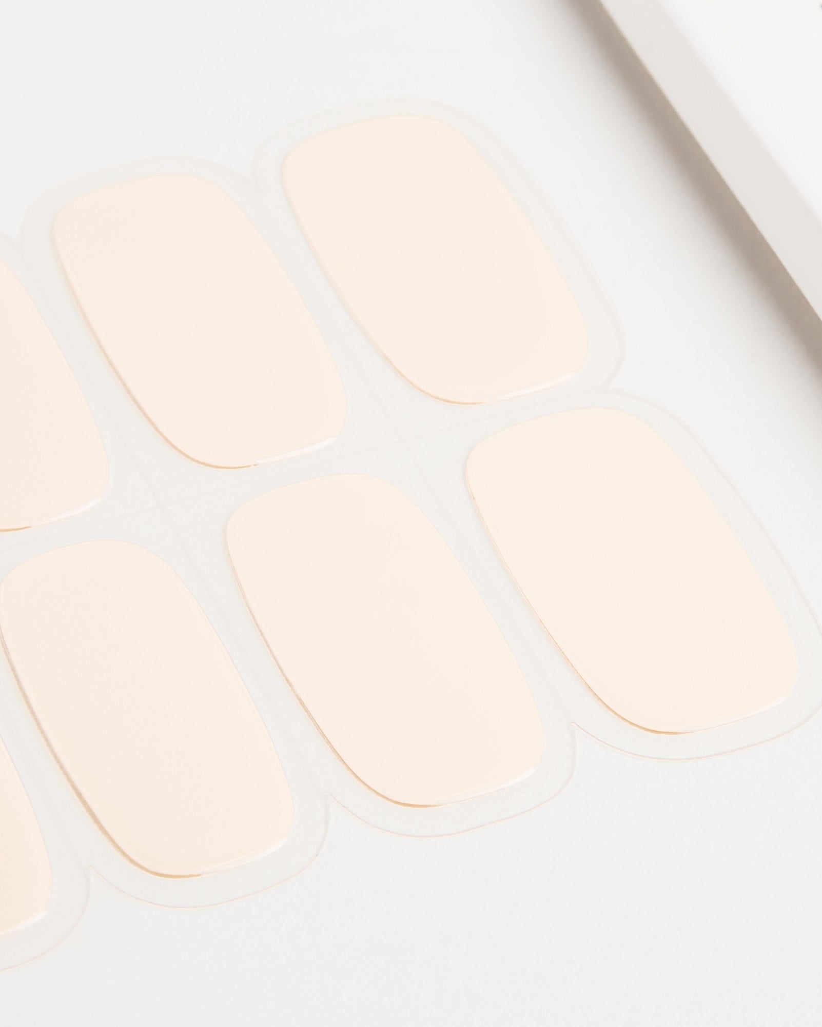 doonails-cheesecake-uv-gel-strips-cremiges-wei-auch-f-r-zehenn-gel image 5