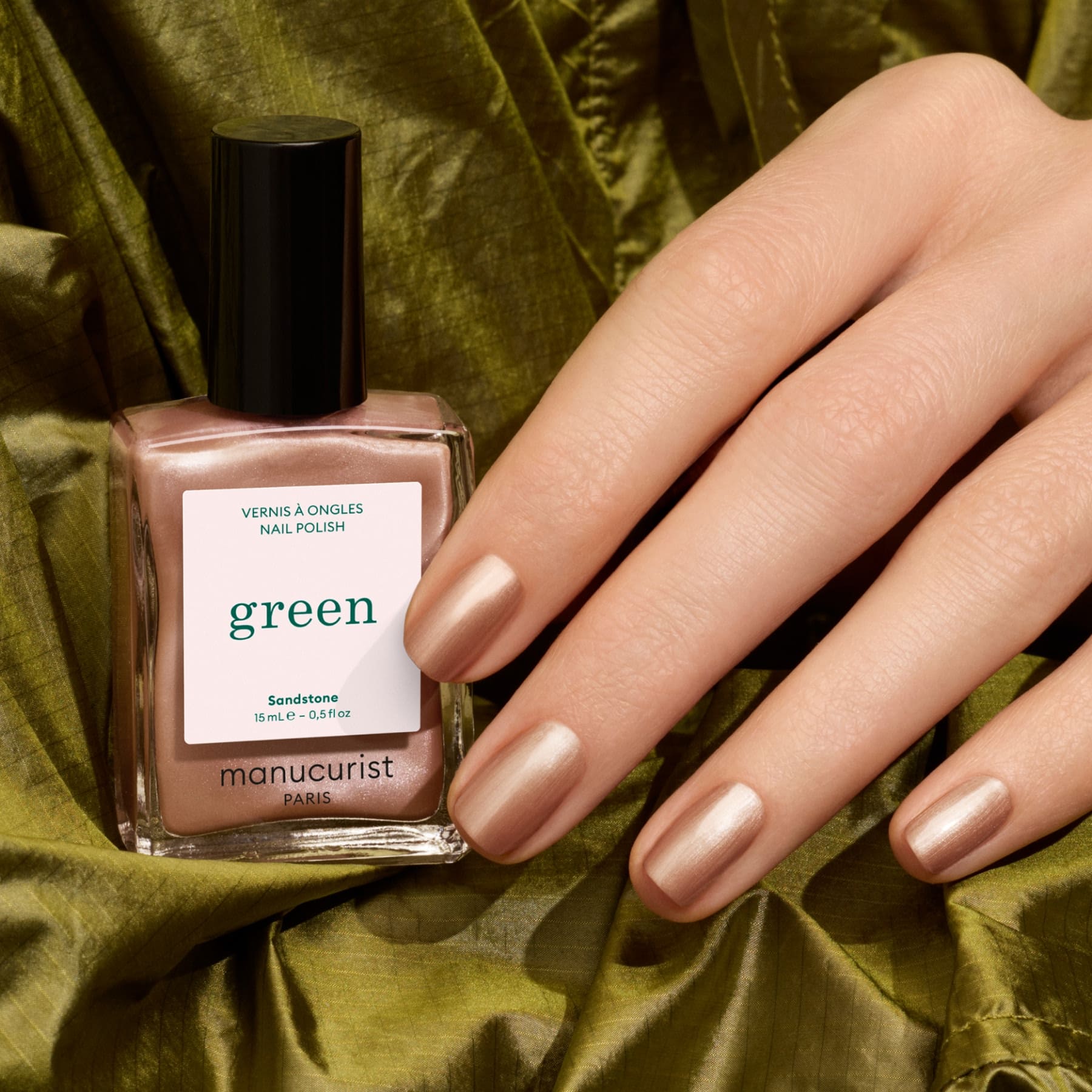 manucurist-green-sandstone-nagellack-helles-perl-braun-latte image 5