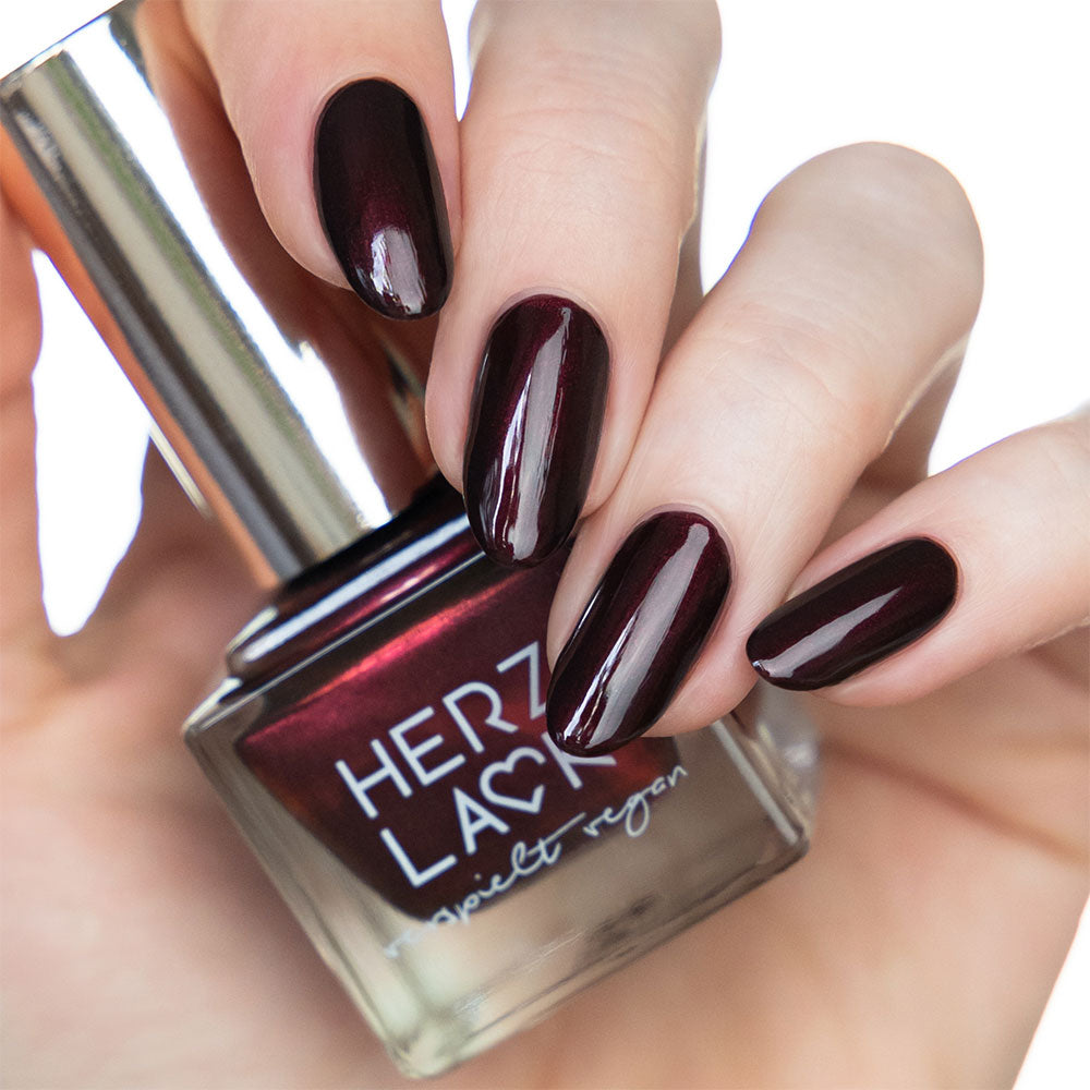 herzlack-spuktakul-r-nagellack-frau-frankenstein-schwarzrot-schimmer image 2
