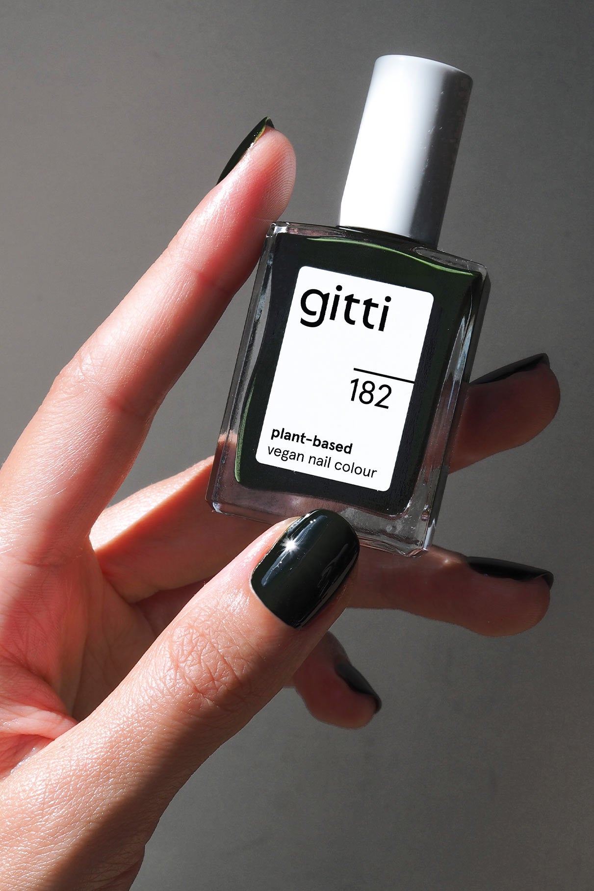gitti-plant-based-nagellack-no-182-tiefes-tannengr-n image 6