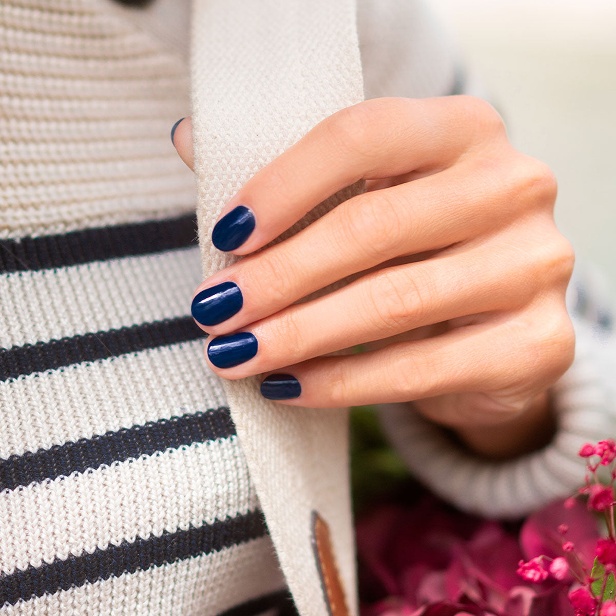 manucurist-green-flash-nagellack-navy-blue image 2