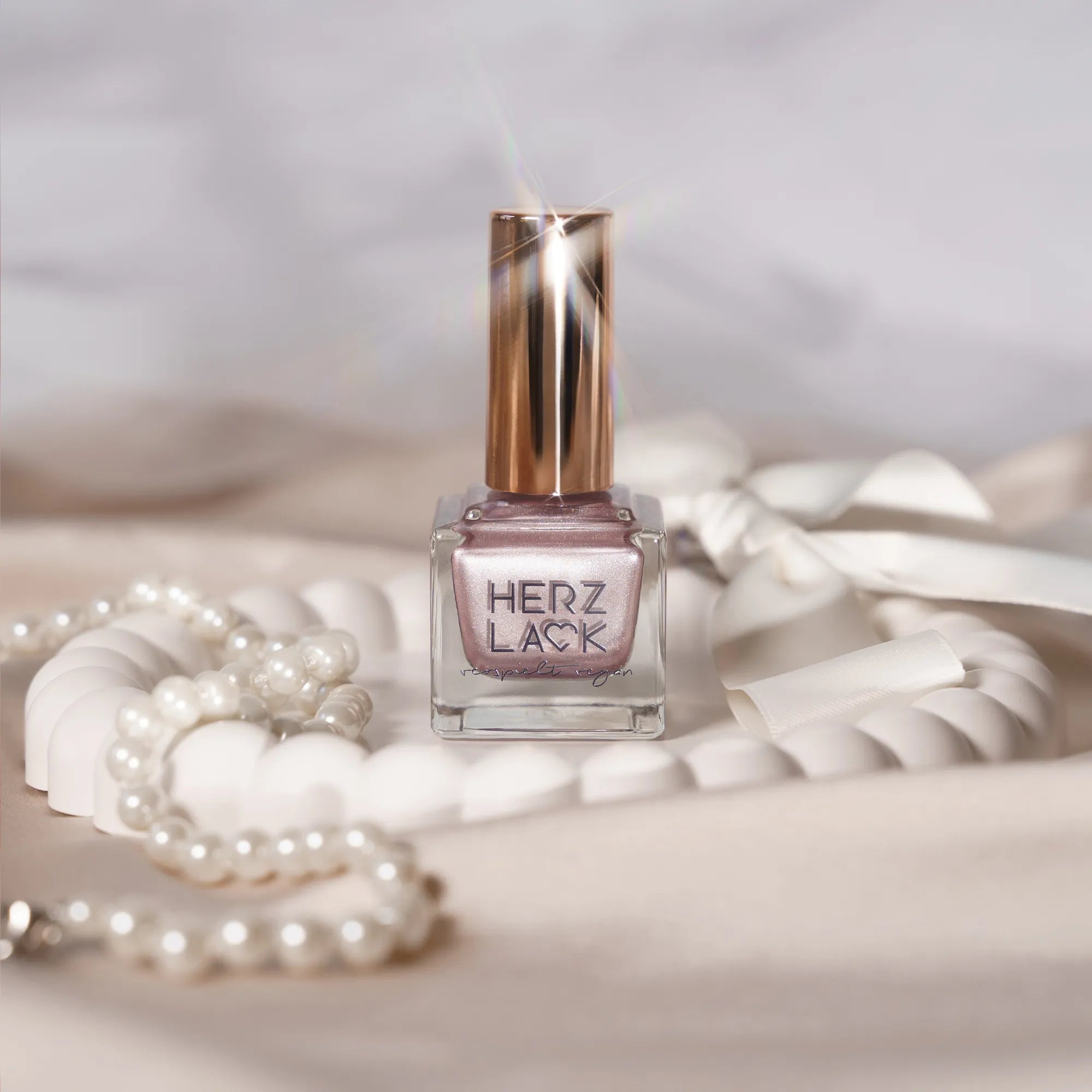 herzlack-champagner-veganer-nagellack-champagner-chrome-metallic-11-ml image 6