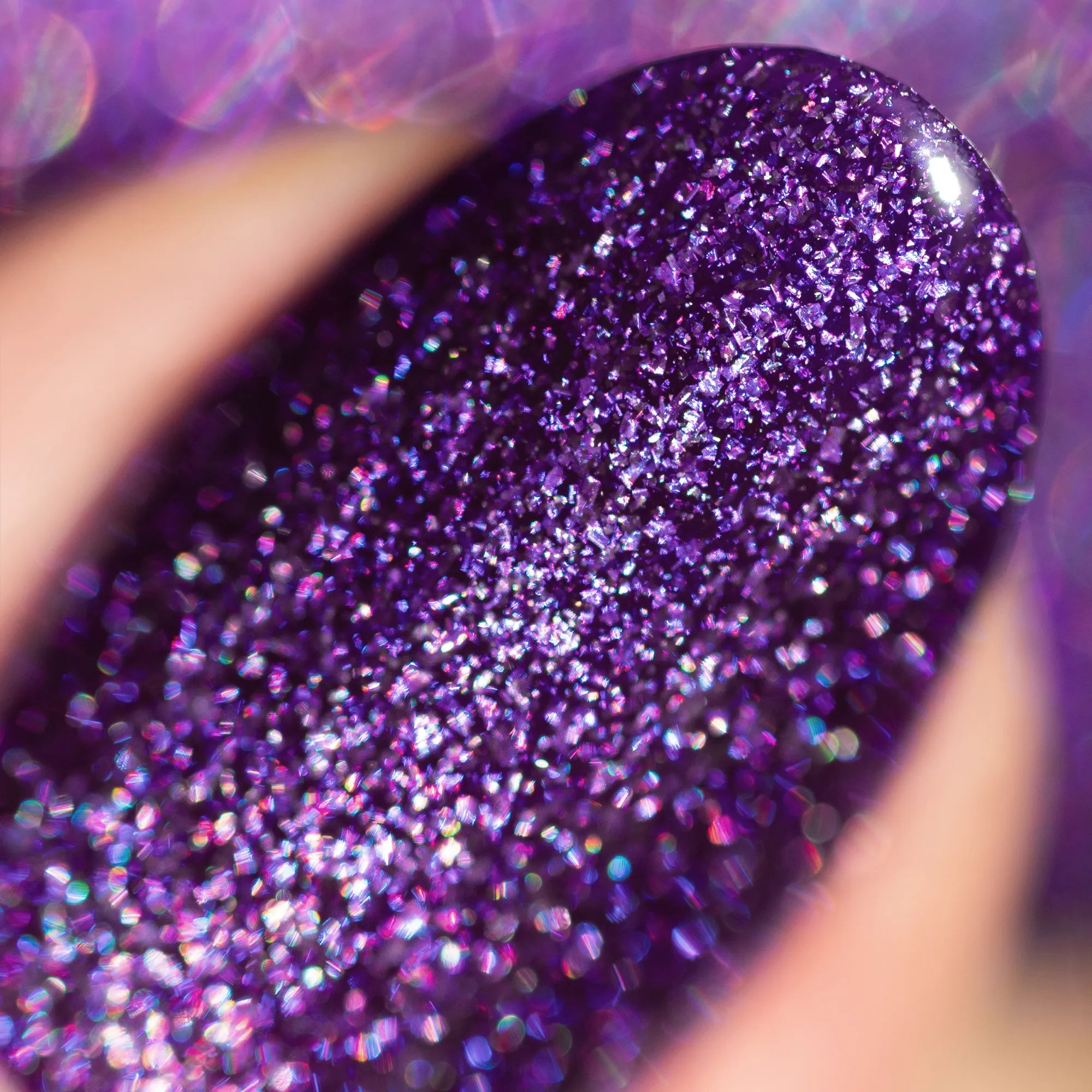 herzlack-amethyst-holo-diamond-veganer-nagellack-lila-mit-intensivem-holo-effekt image 4