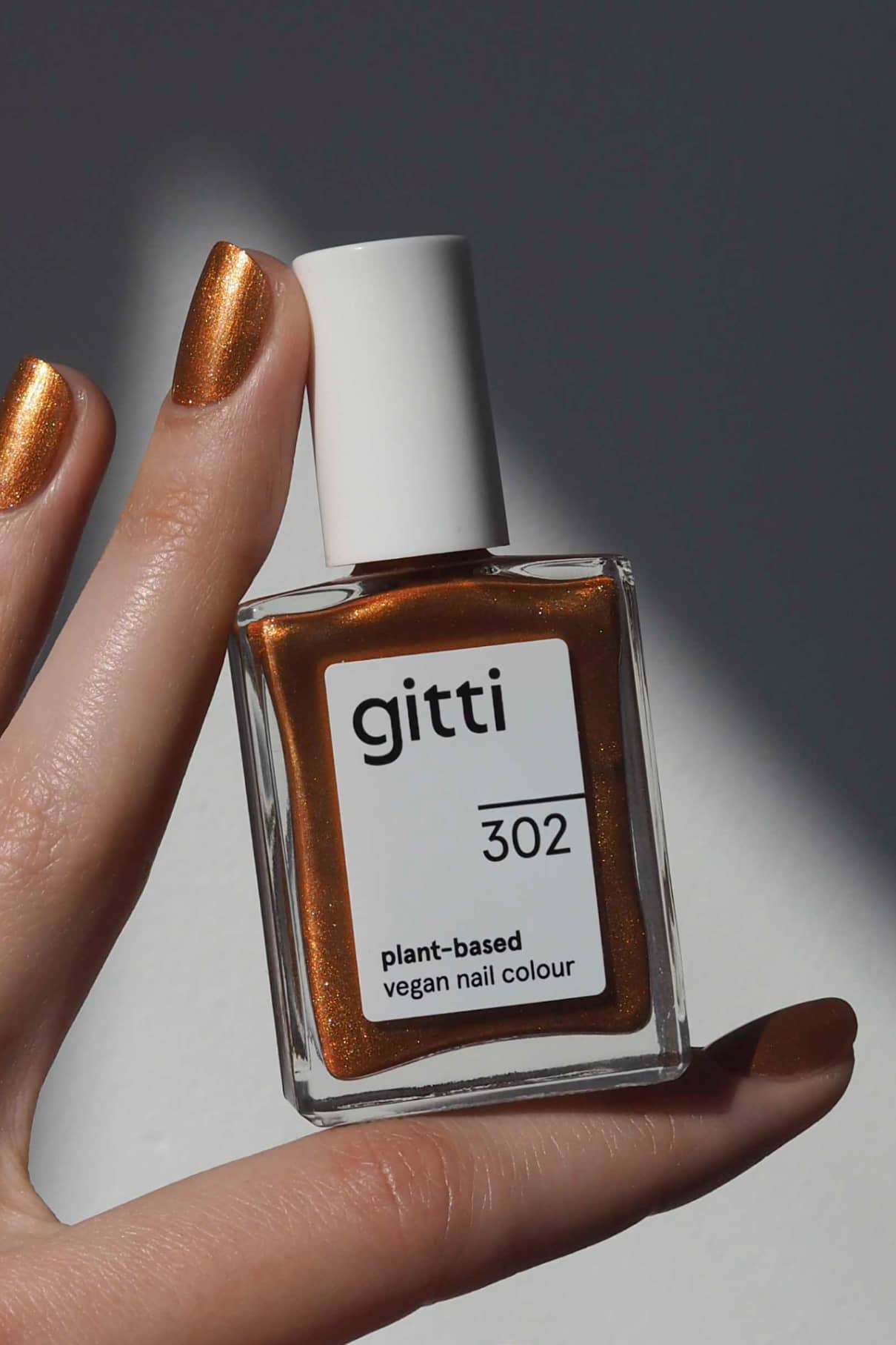 gitti-no-302-pflanzlicher-nagellack-metallic-bronze image 5