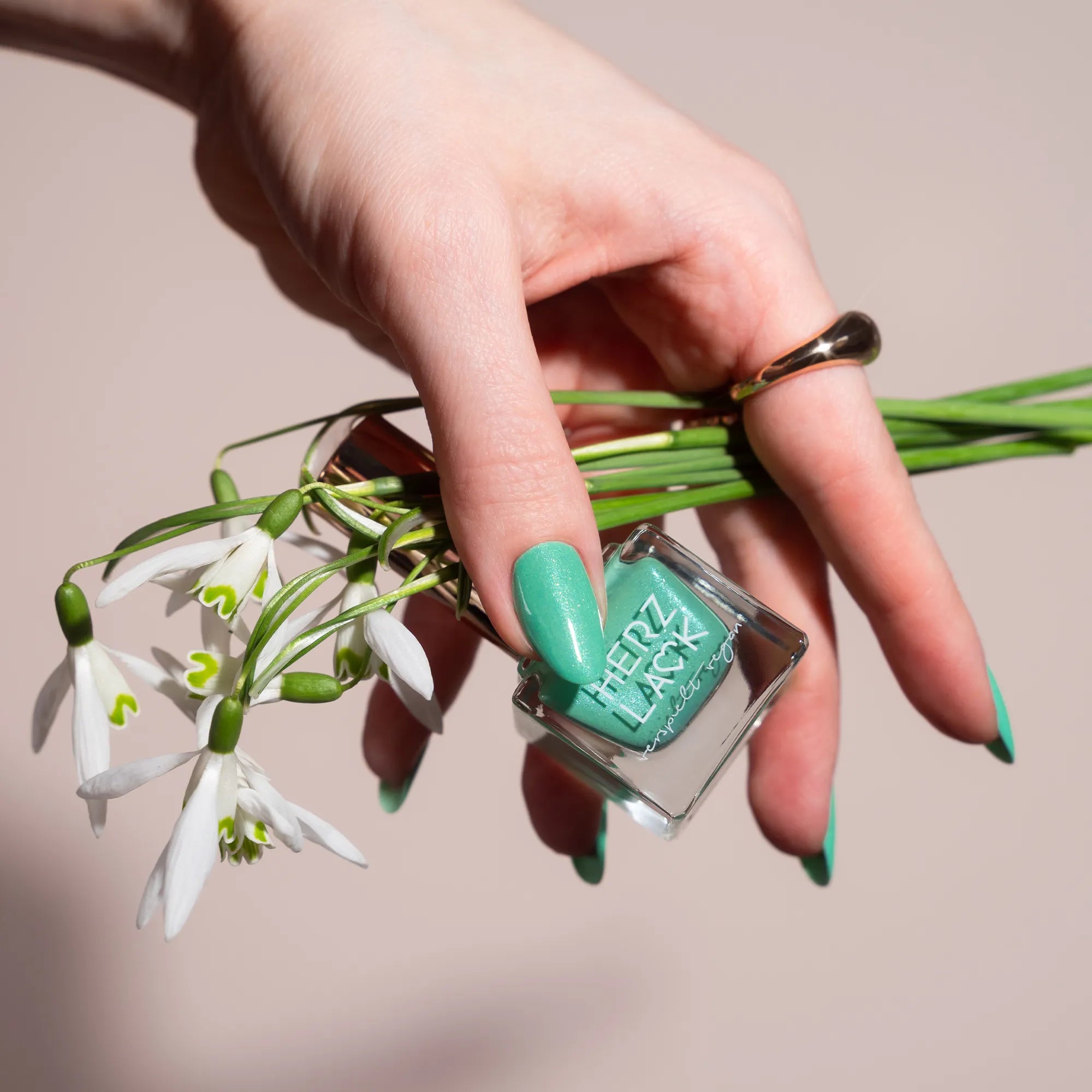 herzlack-minzgl-ckchen-nagellack-mint-t-rkis-mit-gr-n-schimmer-11-ml image 5