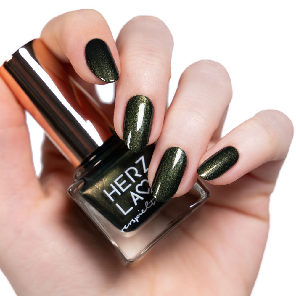 herzlack-westerwald-veganer-nagellack-warmes-moosgr-n-schimmer-11ml image 2