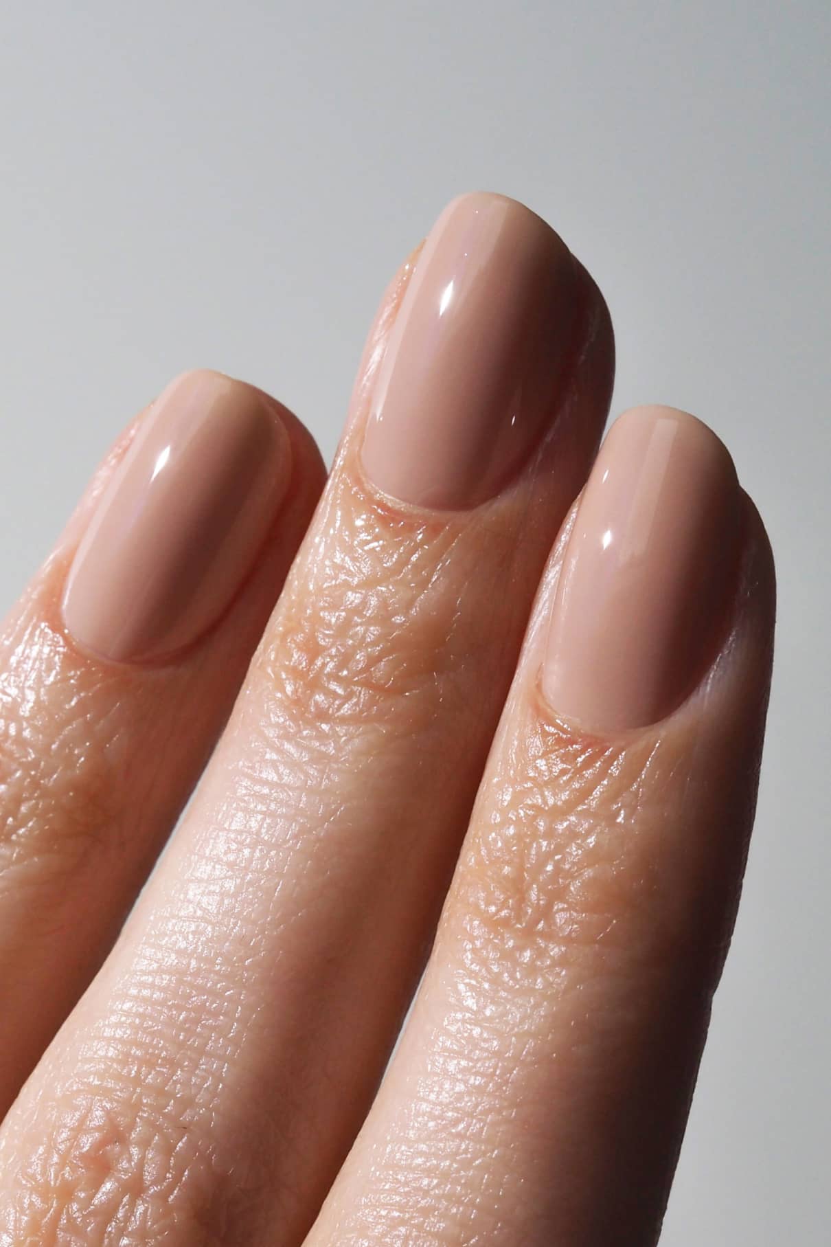 gitti-no-001-plant-based-nagellack-helles-beige-glanz image 7