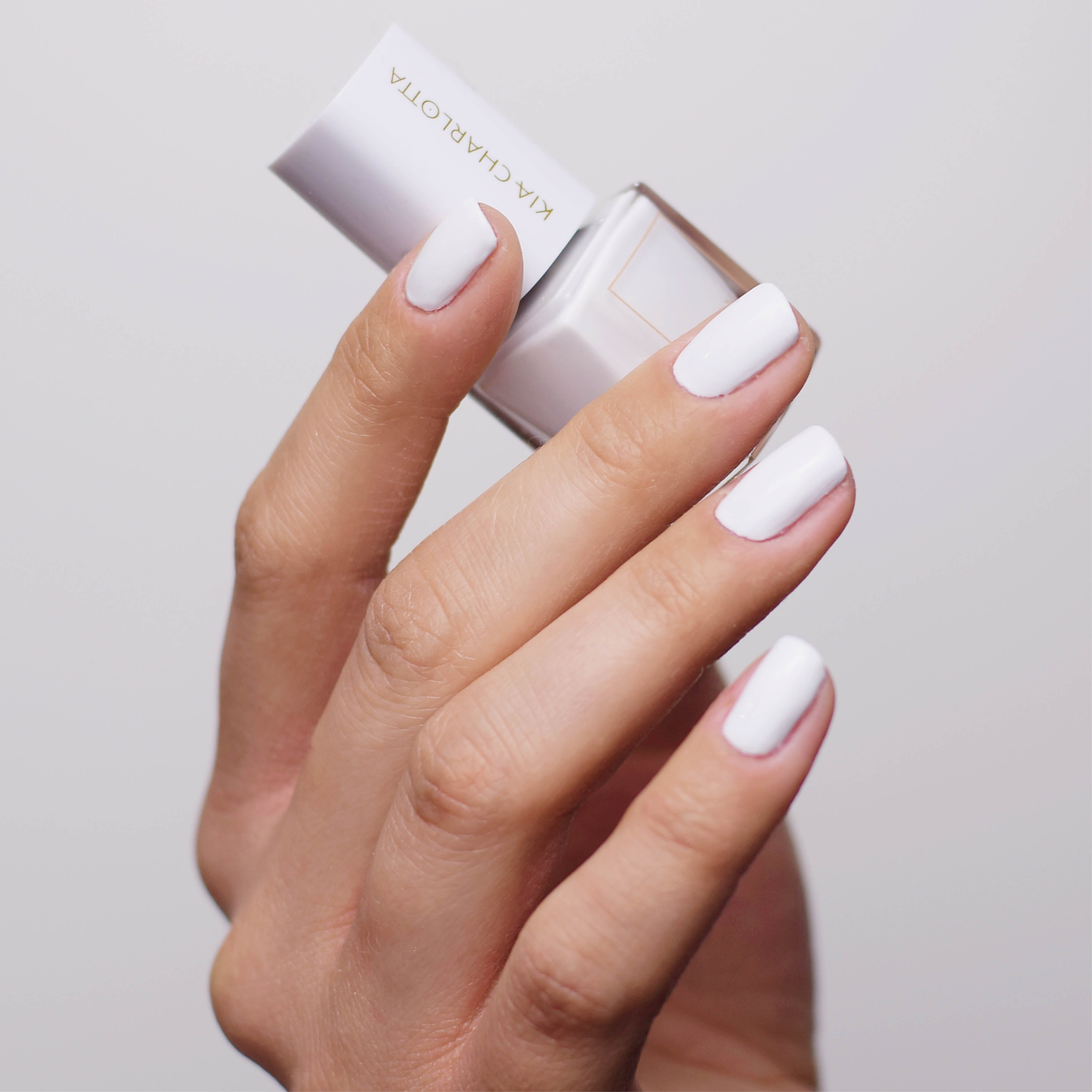 kia-charlotta-seashell-seashell-veganer-nagellack-wei-2 image 2