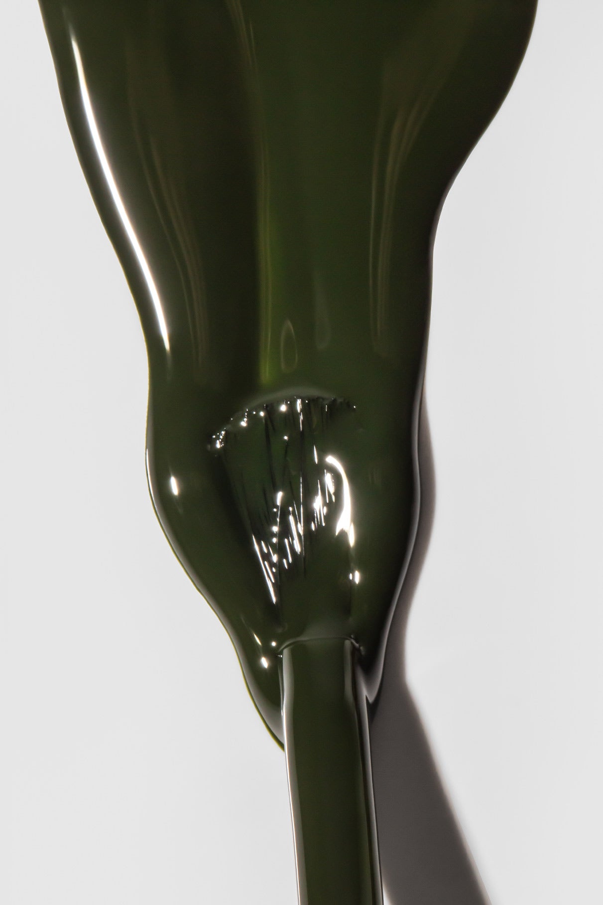 gitti-plant-based-nagellack-no-182-tiefes-tannengr-n image 3