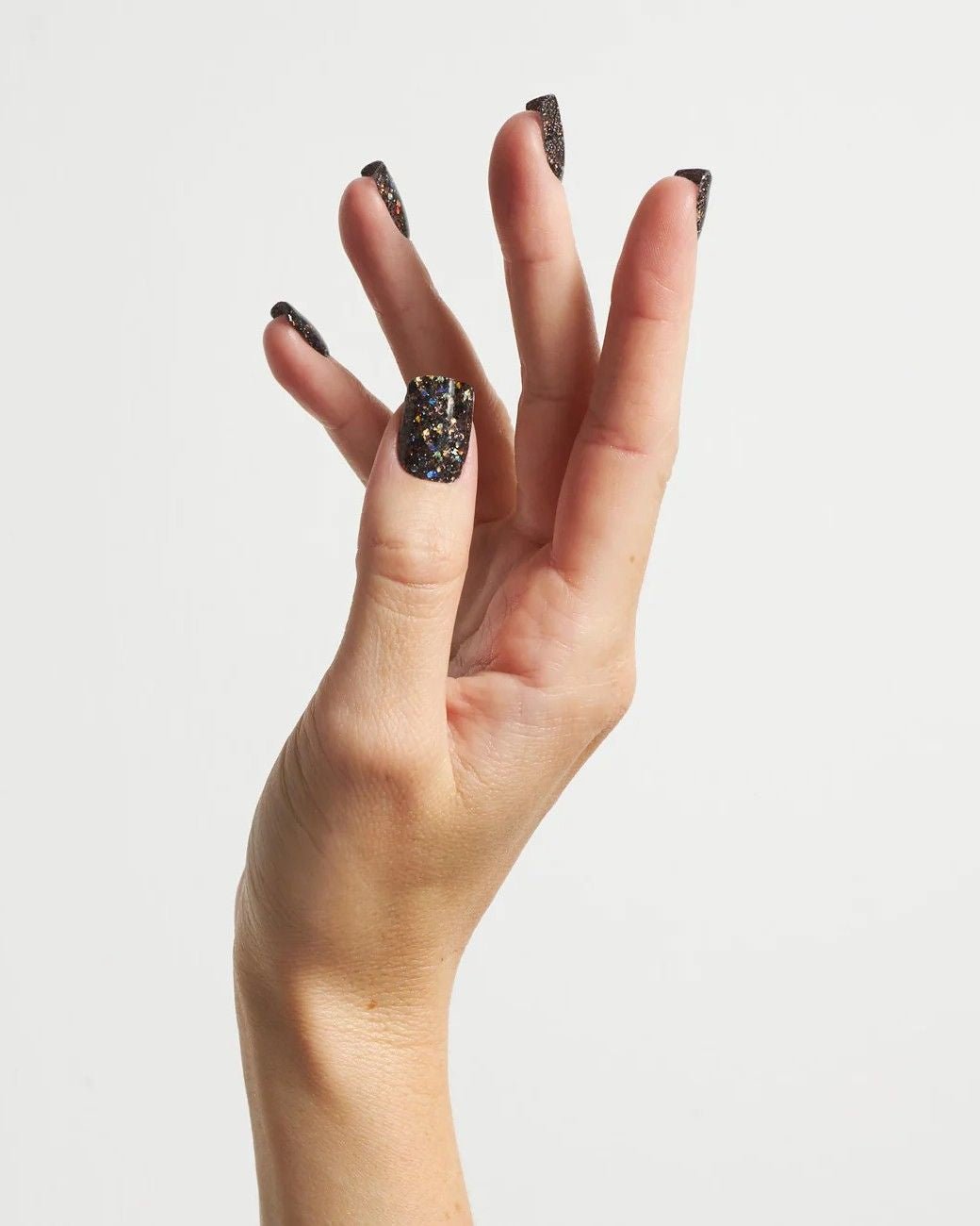 doonails-blackout-dipping-powder-dip-powder-in-schwarz-mit-glitzer image 3