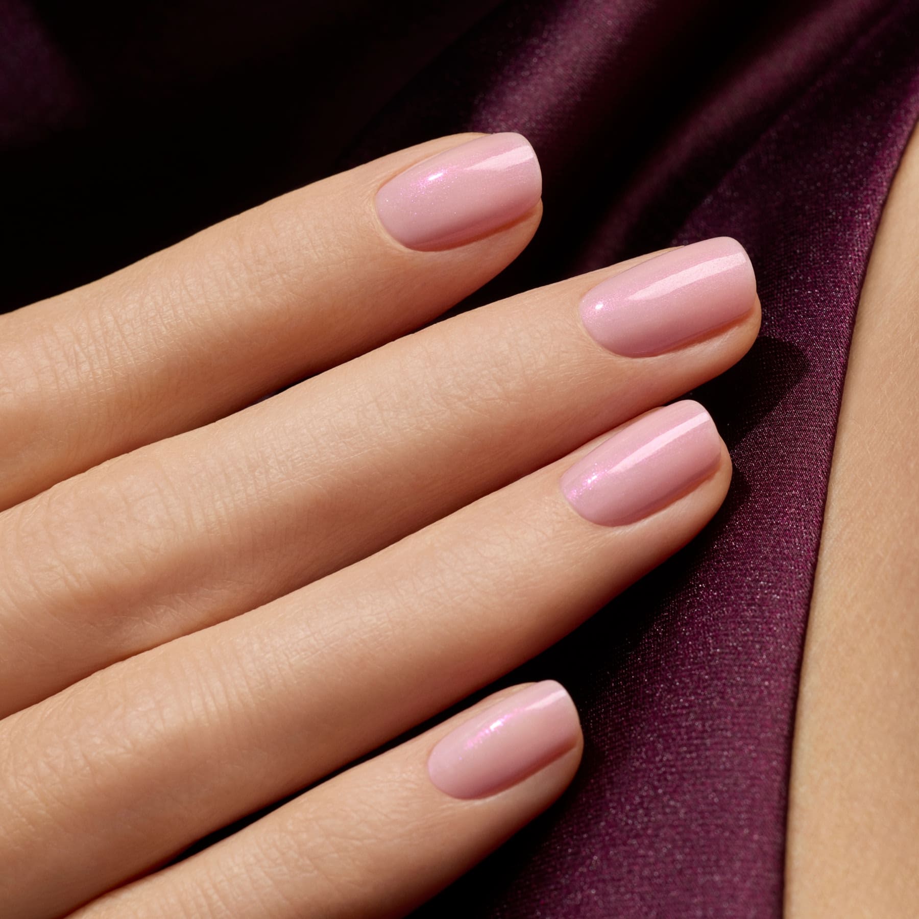 manucurist-green-flash-nagellack-halo-milchiges-mauve-glazed image 2