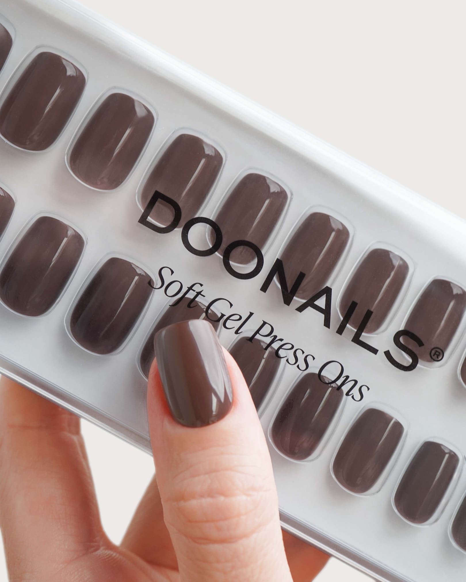 doonails-truffle-short-square-soft-gel-press-ons-braun image 5